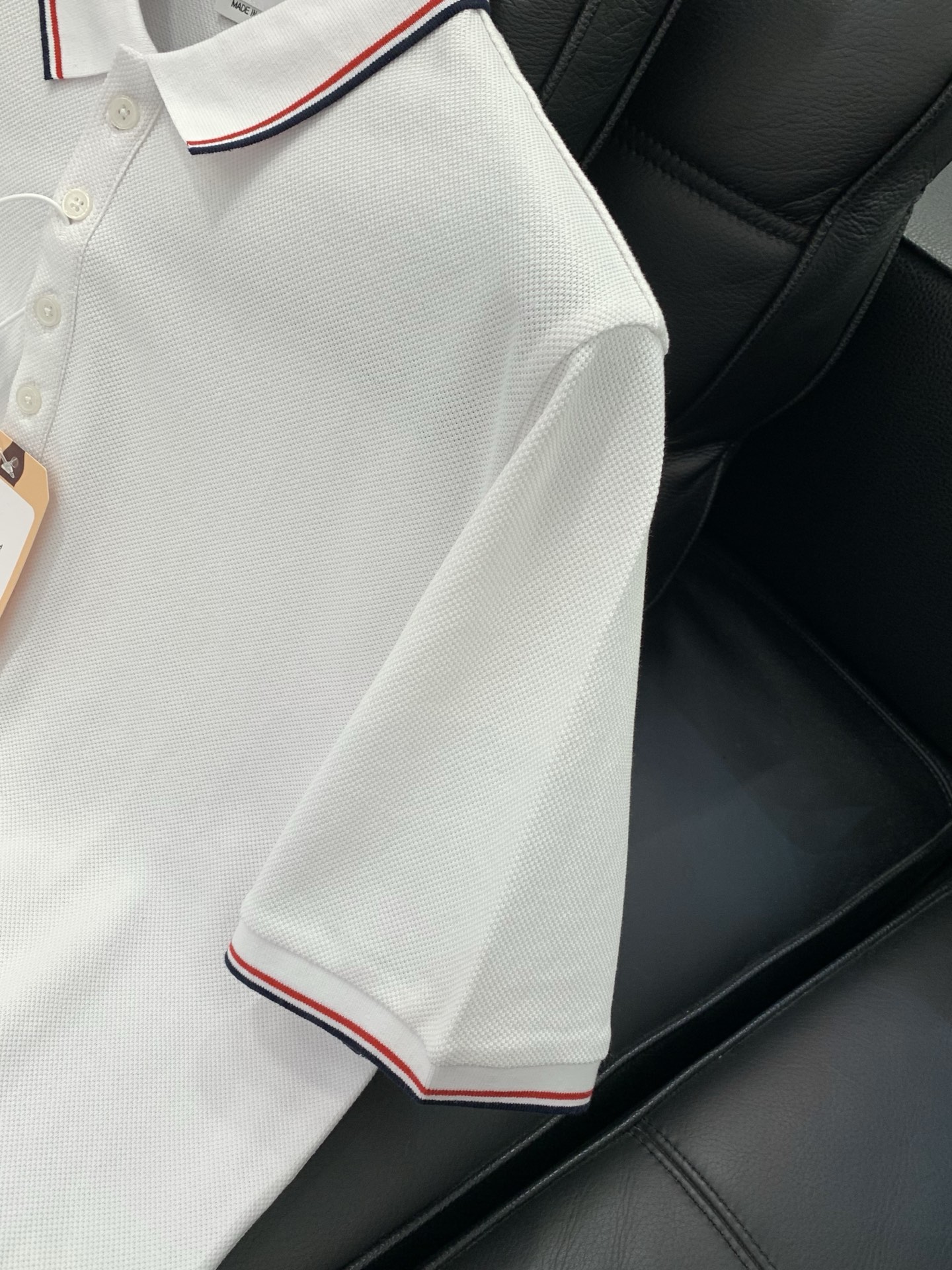 ，Thom Browne 汤姆·布朗 ，2026夏季最新品，时尚休闲翻领短袖T恤，专柜同步有售，原单狠货