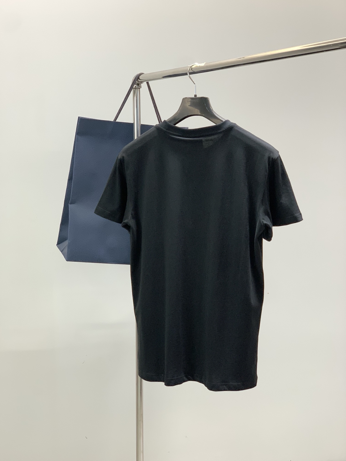 ，Dior 迪奥， 2026夏季新品，专柜同步有售，简约时尚休闲圆领短袖T恤，原版进口面料，舒适透气，顶