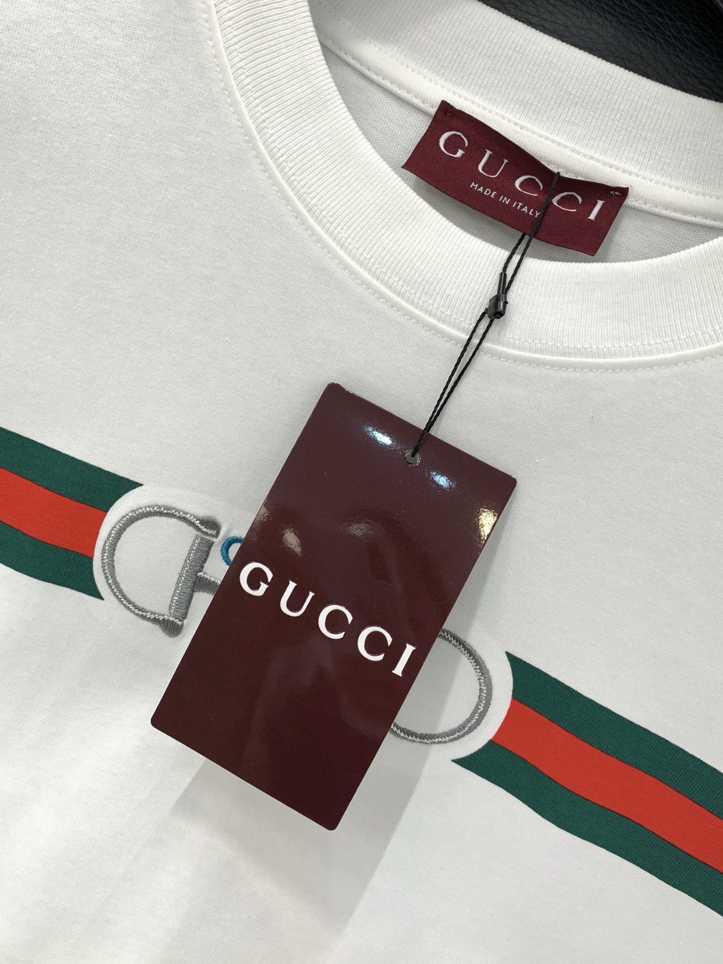 ，Gucci 古驰，2026夏季最新款，专柜同步有售，原单狠货，时尚休闲圆领短袖T恤，上身很有特点！吸睛