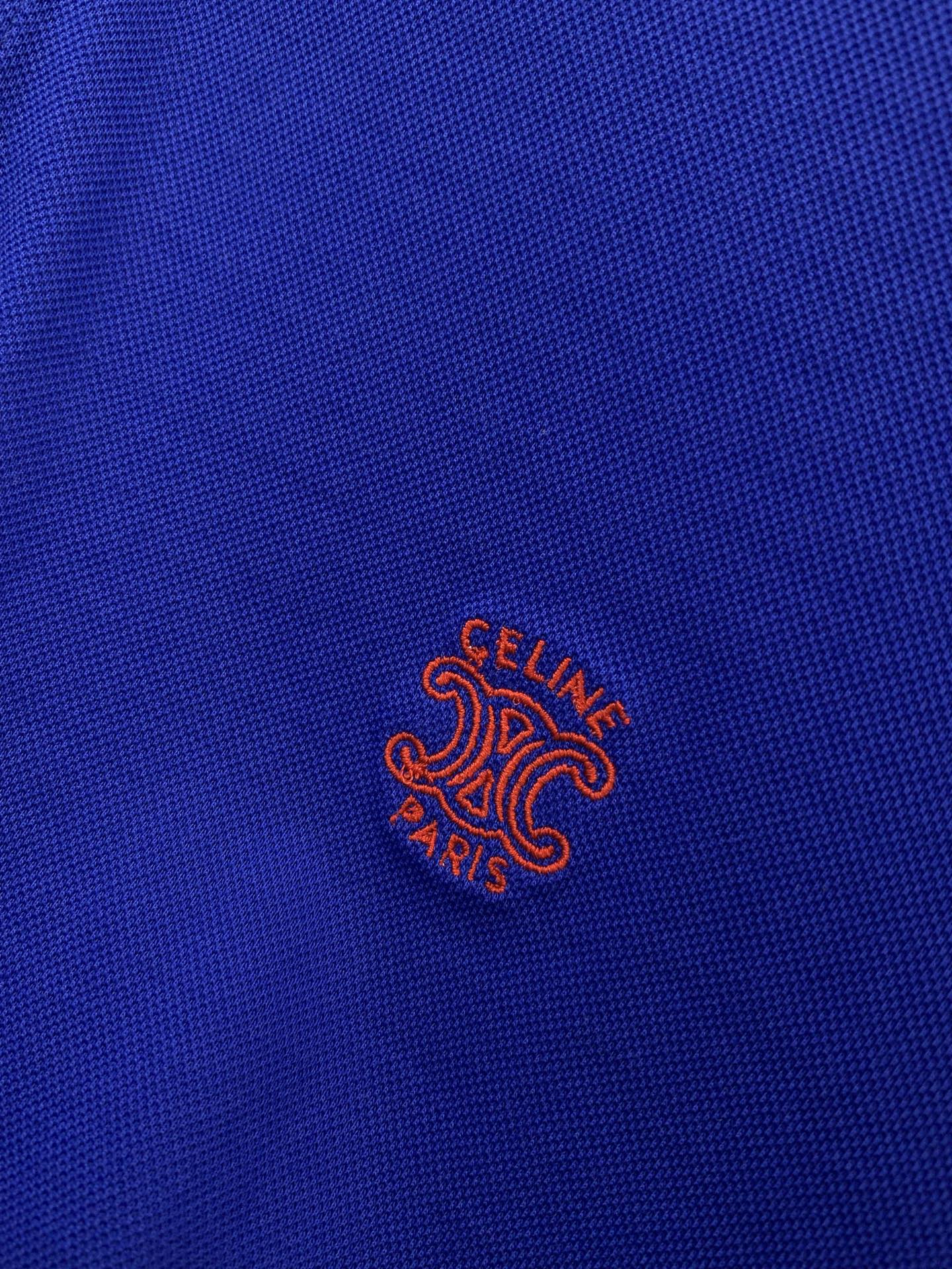 ，Celine 瑟琳，2026夏季新品，专柜同步有售，原单狠货，时尚休闲翻领短袖T恤，采用进口原版面料，