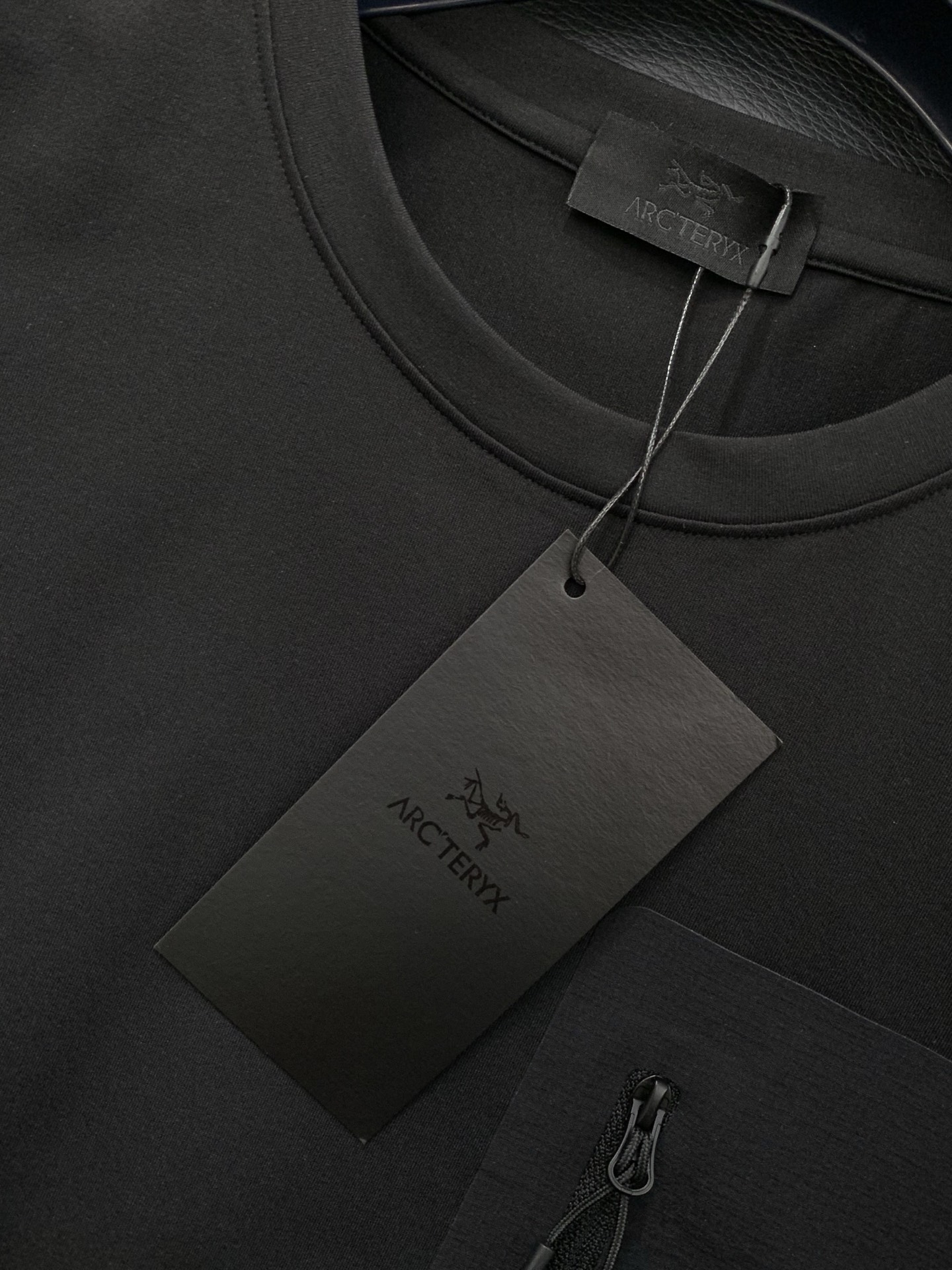 ，ARCTERYX 始祖鸟，2026夏季AW新品，时尚休闲圆领短袖T恤，专柜同步有售，原单狠货，进口原版
