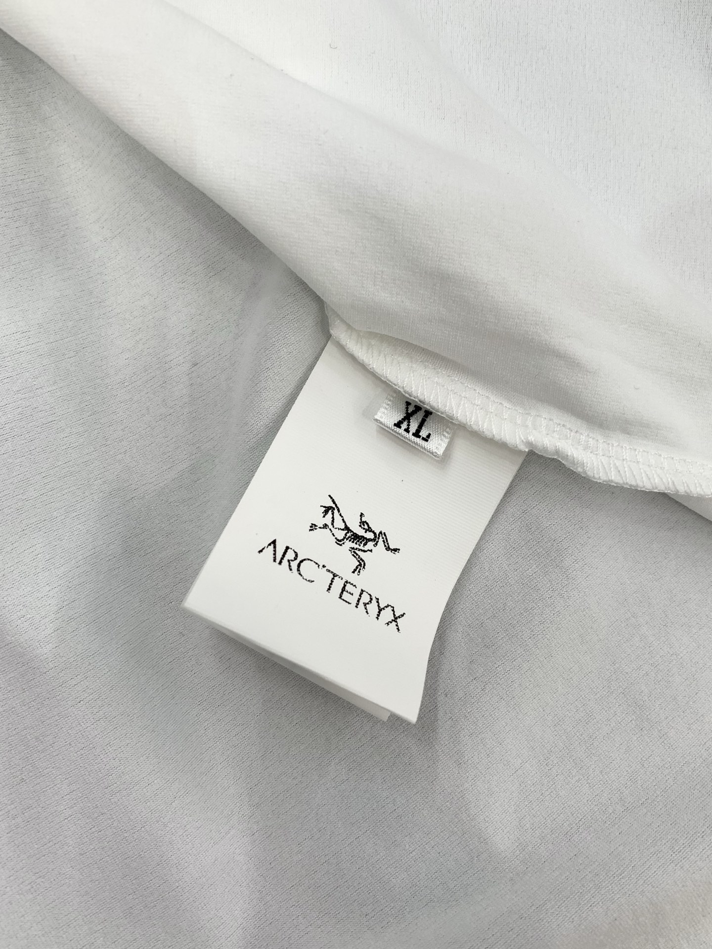 ，ARCTERYX 始祖鸟，2026夏季AW新品，时尚休闲圆领短袖T恤，专柜同步有售，原单狠货，进口原版