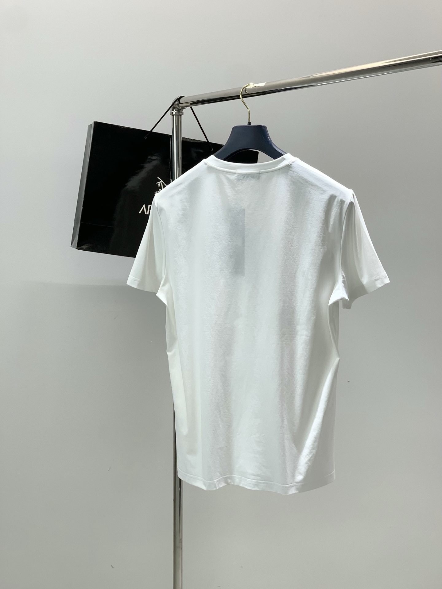 ，ARCTERYX 始祖鸟，2026夏季AW新品，时尚休闲圆领短袖T恤，专柜同步有售，原单狠货，进口原版
