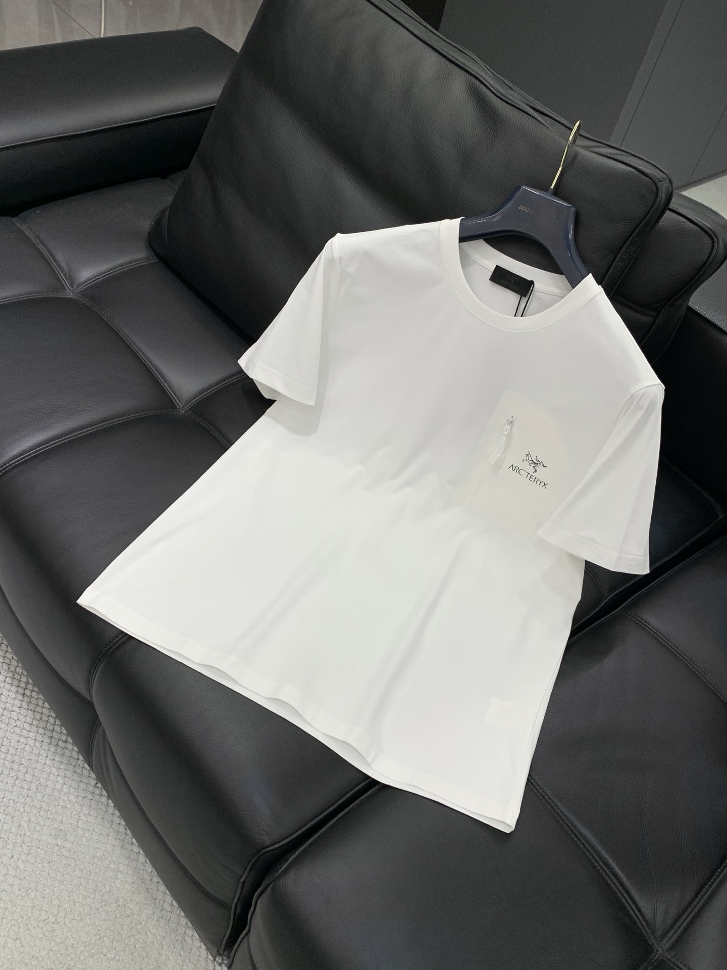 ，ARCTERYX 始祖鸟，2026夏季AW新品，时尚休闲圆领短袖T恤，专柜同步有售，原单狠货，进口原版