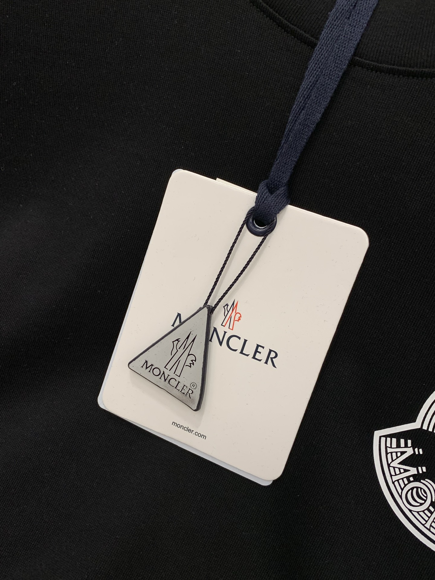 ，Moncler 蒙口，2026夏季最新品，专柜同步有售，原单狠货，时尚休闲圆领短袖T恤，上身舒适！吸睛
