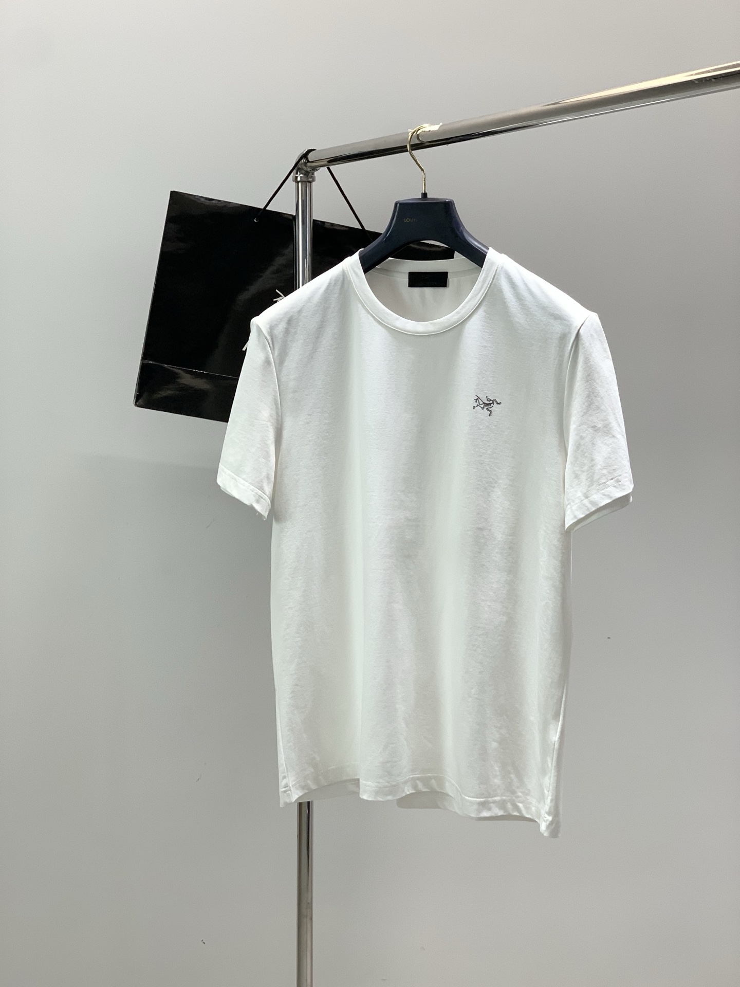 ，ARCTERYX 始祖鸟，2026夏季AW新品，时尚休闲圆领短袖T恤，专柜同步有售，原单狠货，进口原版