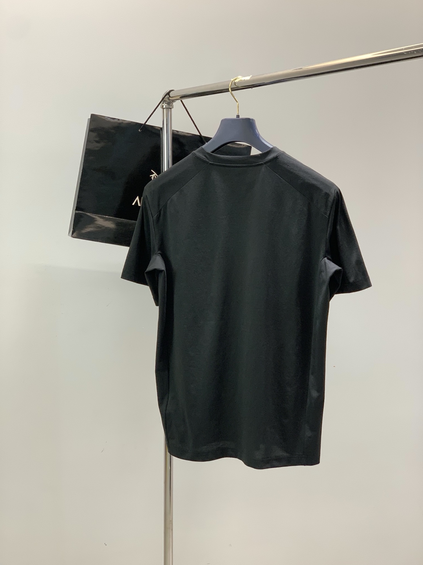 ，ARCTERYX 始祖鸟，2026夏季AW新品，时尚休闲圆领短袖T恤，专柜同步有售，原单狠货，进口原版