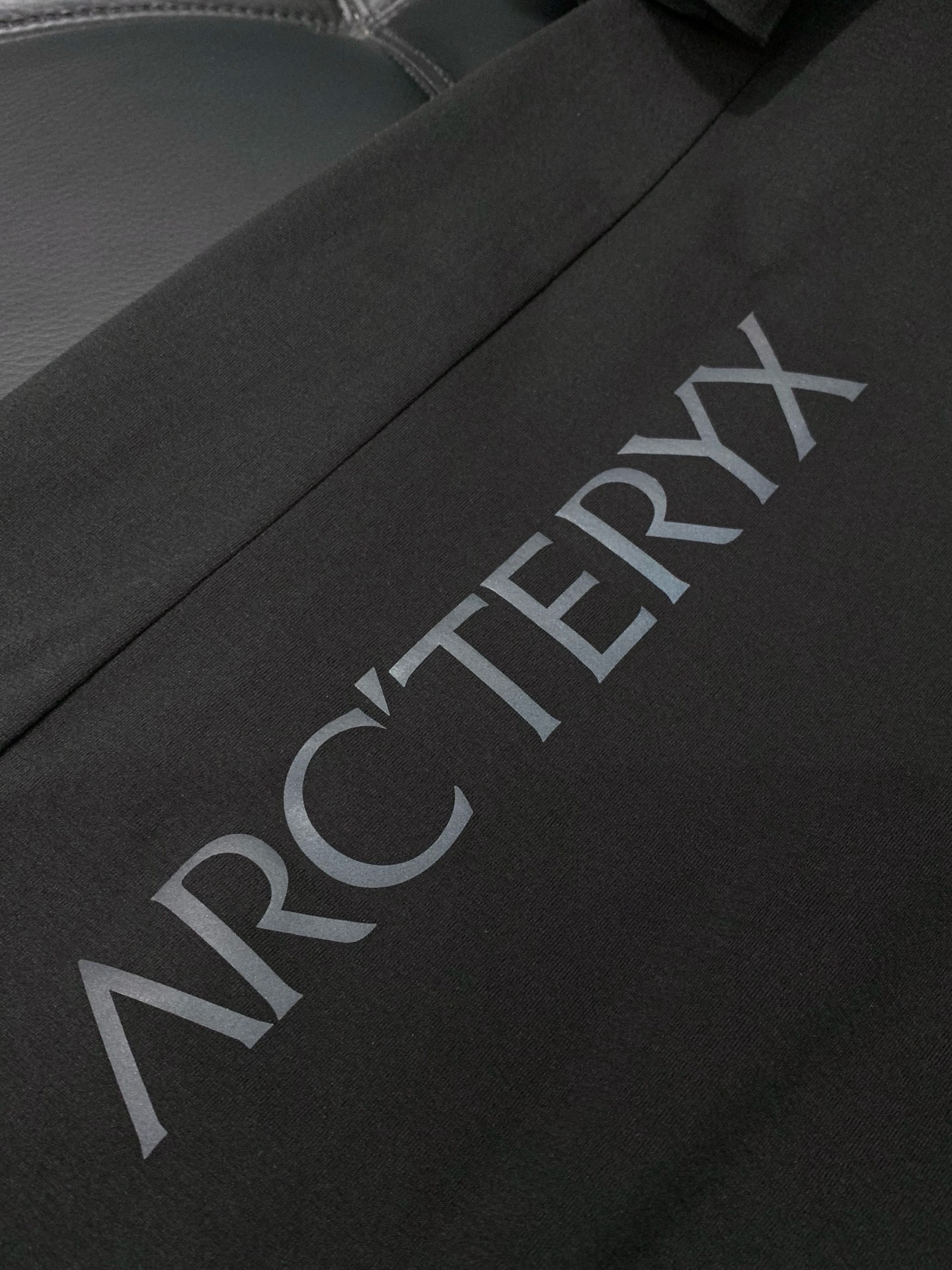 ，ARCTERYX 始祖鸟，2026夏季AW新品，时尚休闲圆领短袖T恤，专柜同步有售，原单狠货，进口原版