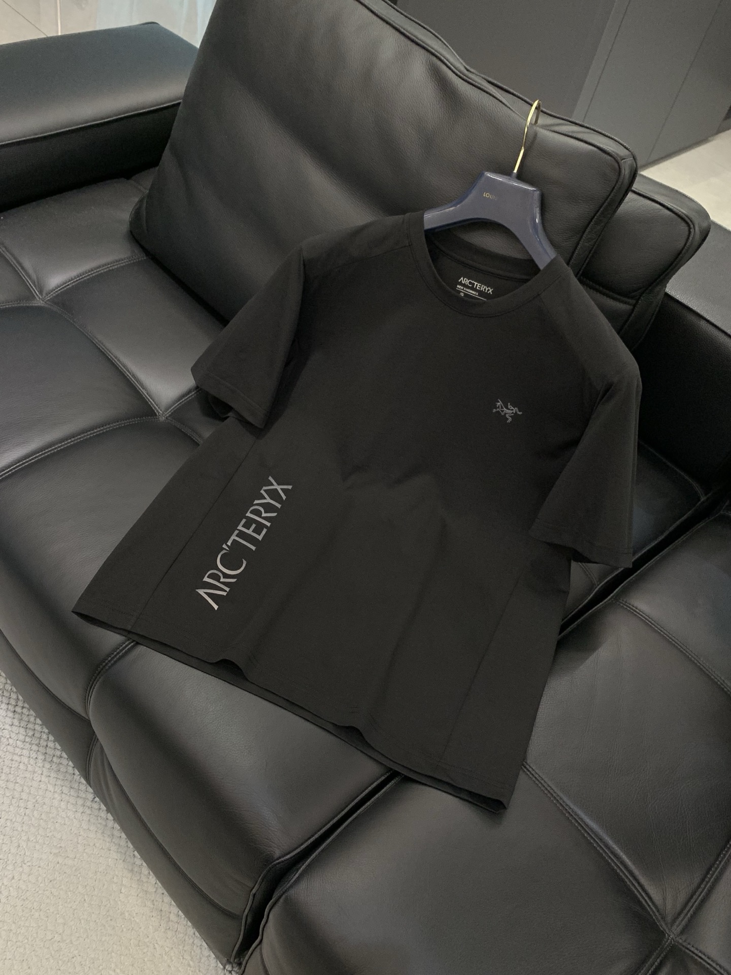 ，ARCTERYX 始祖鸟，2026夏季AW新品，时尚休闲圆领短袖T恤，专柜同步有售，原单狠货，进口原版