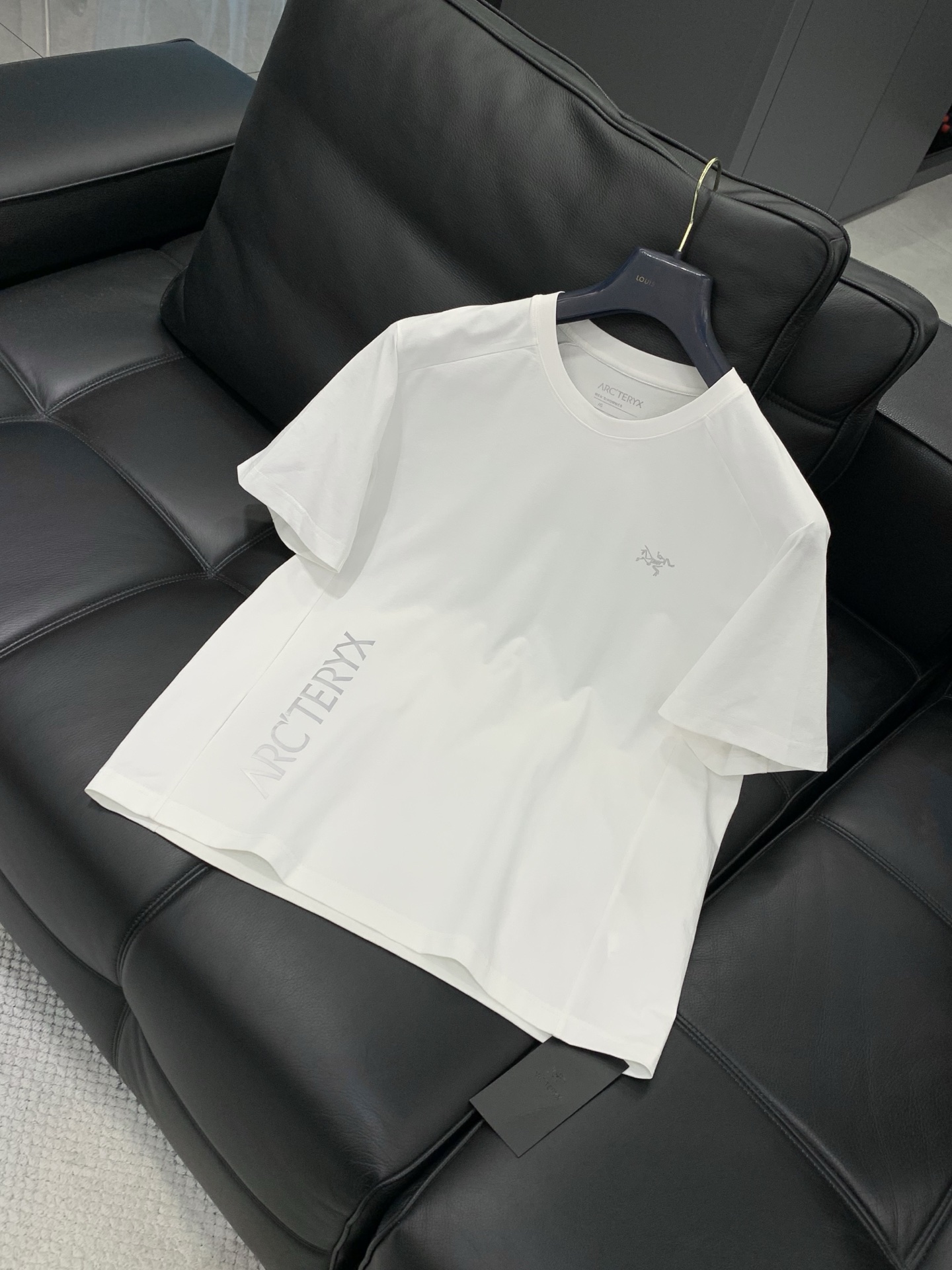 ，ARCTERYX 始祖鸟，2026夏季AW新品，时尚休闲圆领短袖T恤，专柜同步有售，原单狠货，进口原版