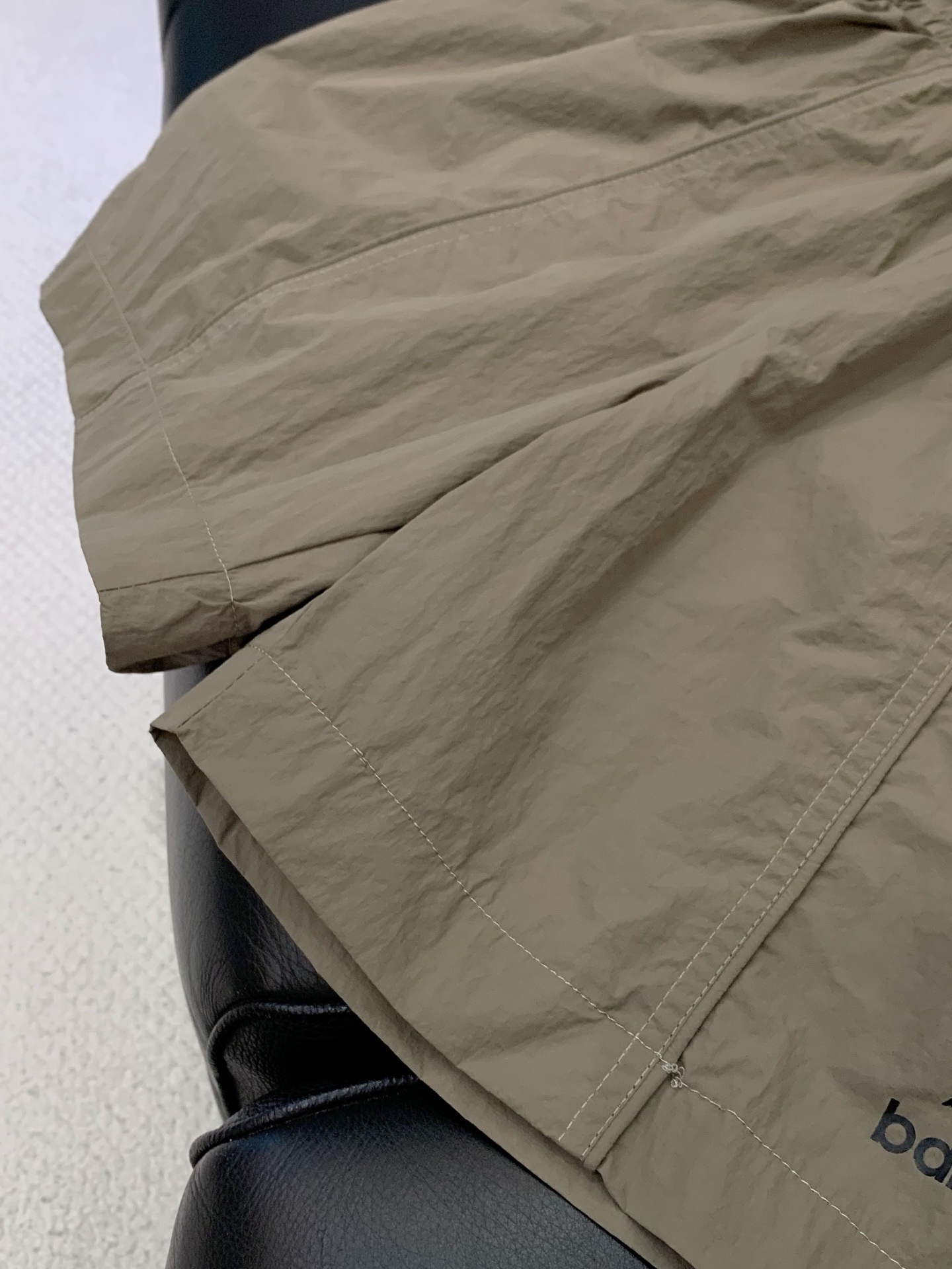 一套，Balenciaga 巴黎世家，2026春夏最新款，专柜同步有售，原单狠货，爆款时尚休闲套装，进口
