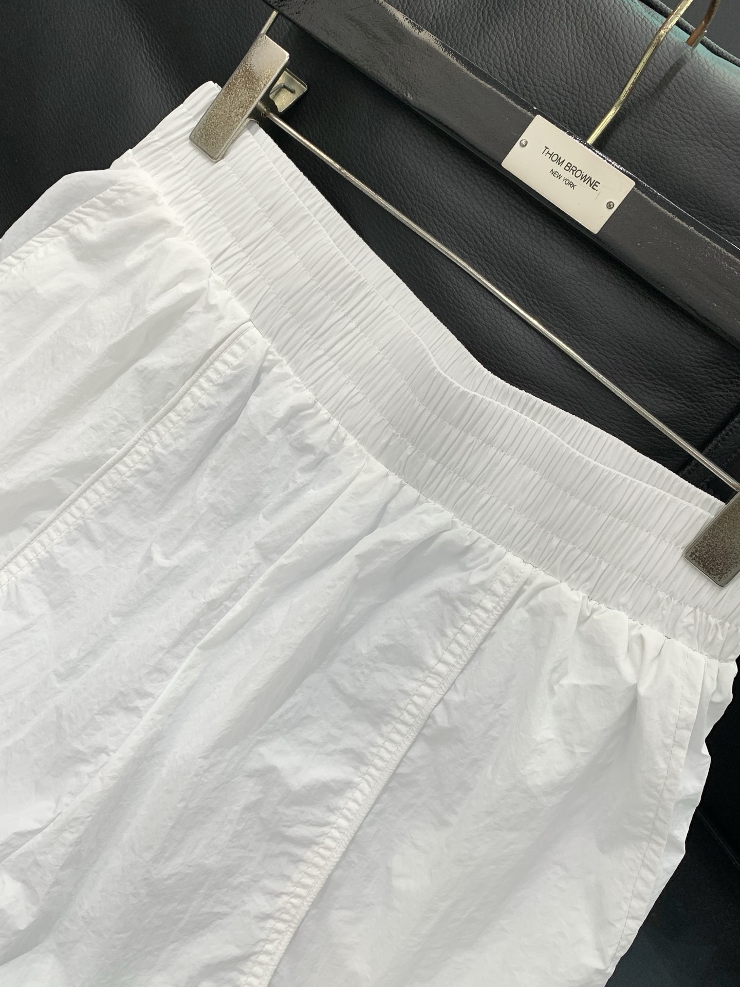 一套，Balenciaga 巴黎世家，2026春夏最新款，专柜同步有售，原单狠货，爆款时尚休闲套装，进口