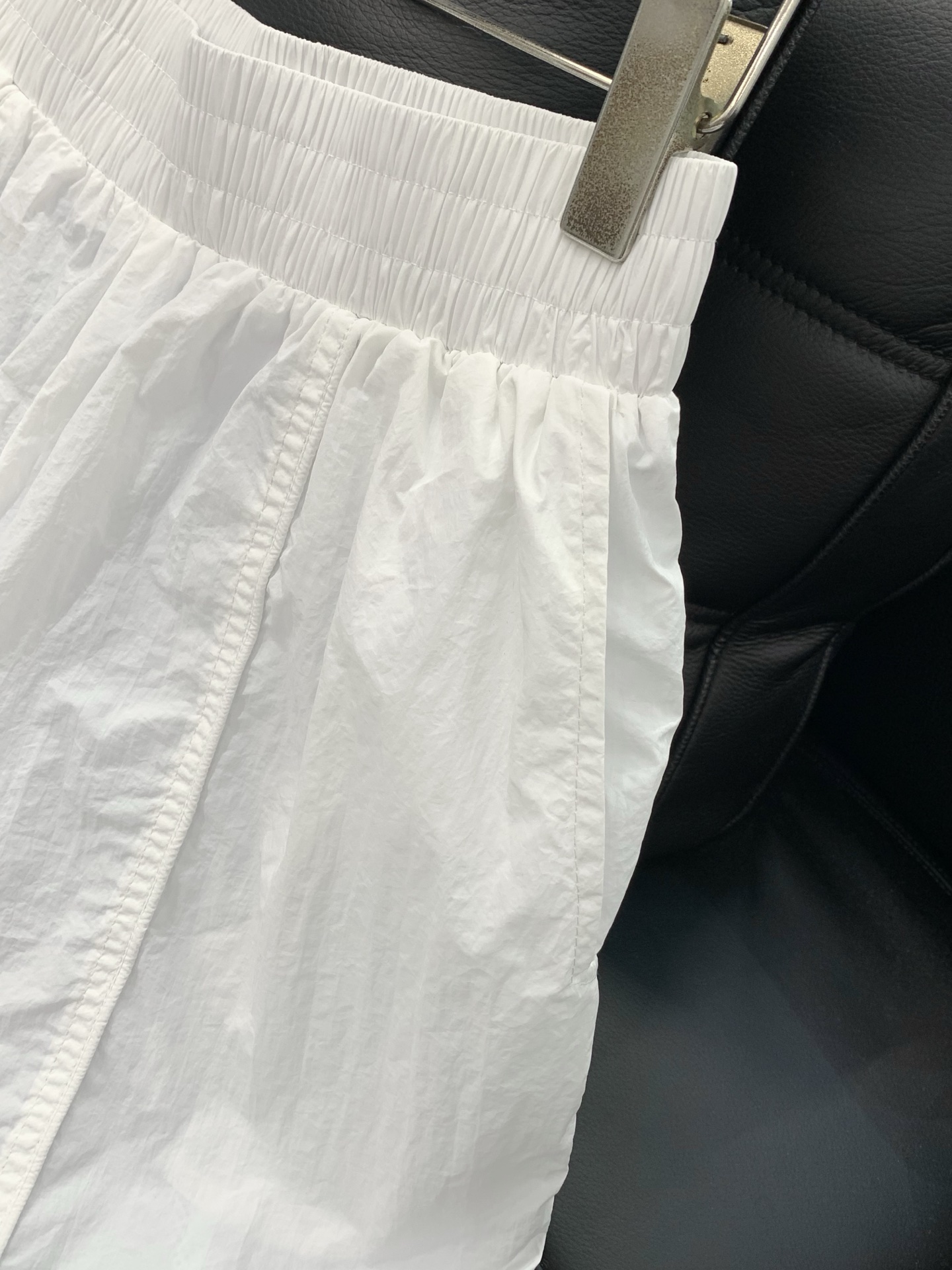一套，Balenciaga 巴黎世家，2026春夏最新款，专柜同步有售，原单狠货，爆款时尚休闲套装，进口