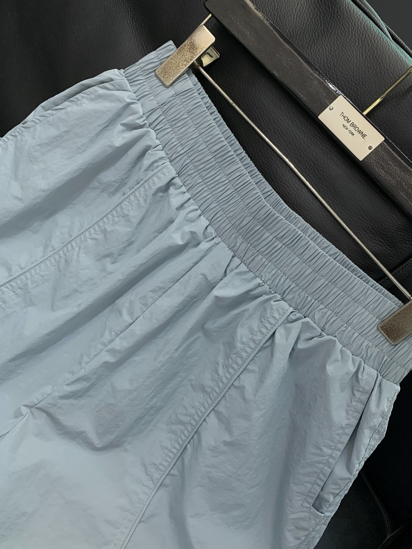 一套，Balenciaga 巴黎世家，2026春夏最新款，专柜同步有售，原单狠货，爆款时尚休闲套装，进口