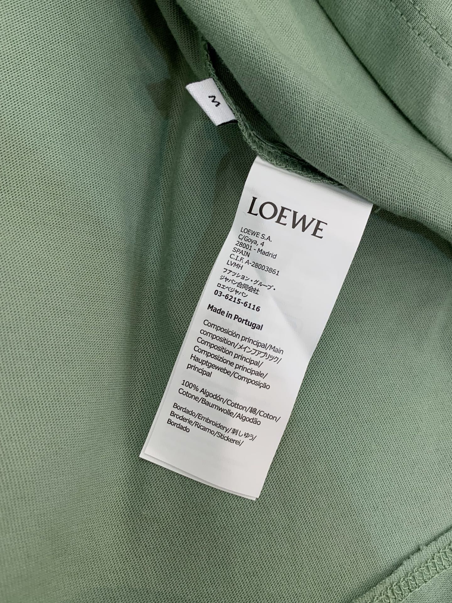 ，Loewe 罗意威，2026夏季最新款，专柜同步有售，原单狠货，时尚休闲圆领短袖T恤，上身很有特点！吸