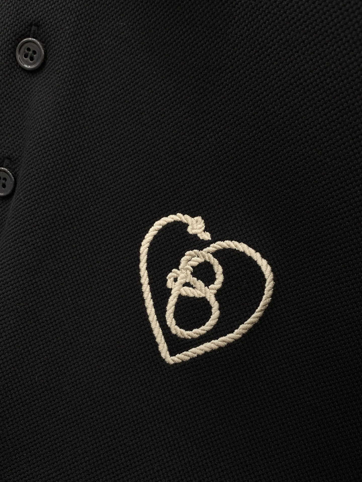 ，Burberry 巴宝莉，2026夏季最新品，专柜同步有售，原单狠货，时尚休闲翻领短袖T恤，进口原版面