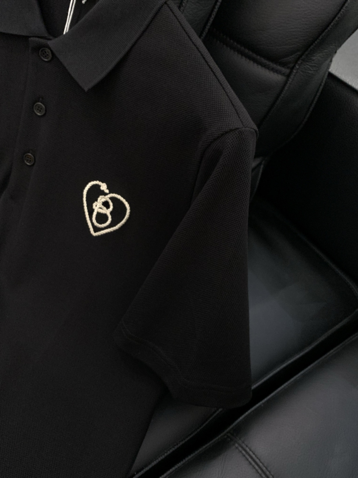 ，Burberry 巴宝莉，2026夏季最新品，专柜同步有售，原单狠货，时尚休闲翻领短袖T恤，进口原版面