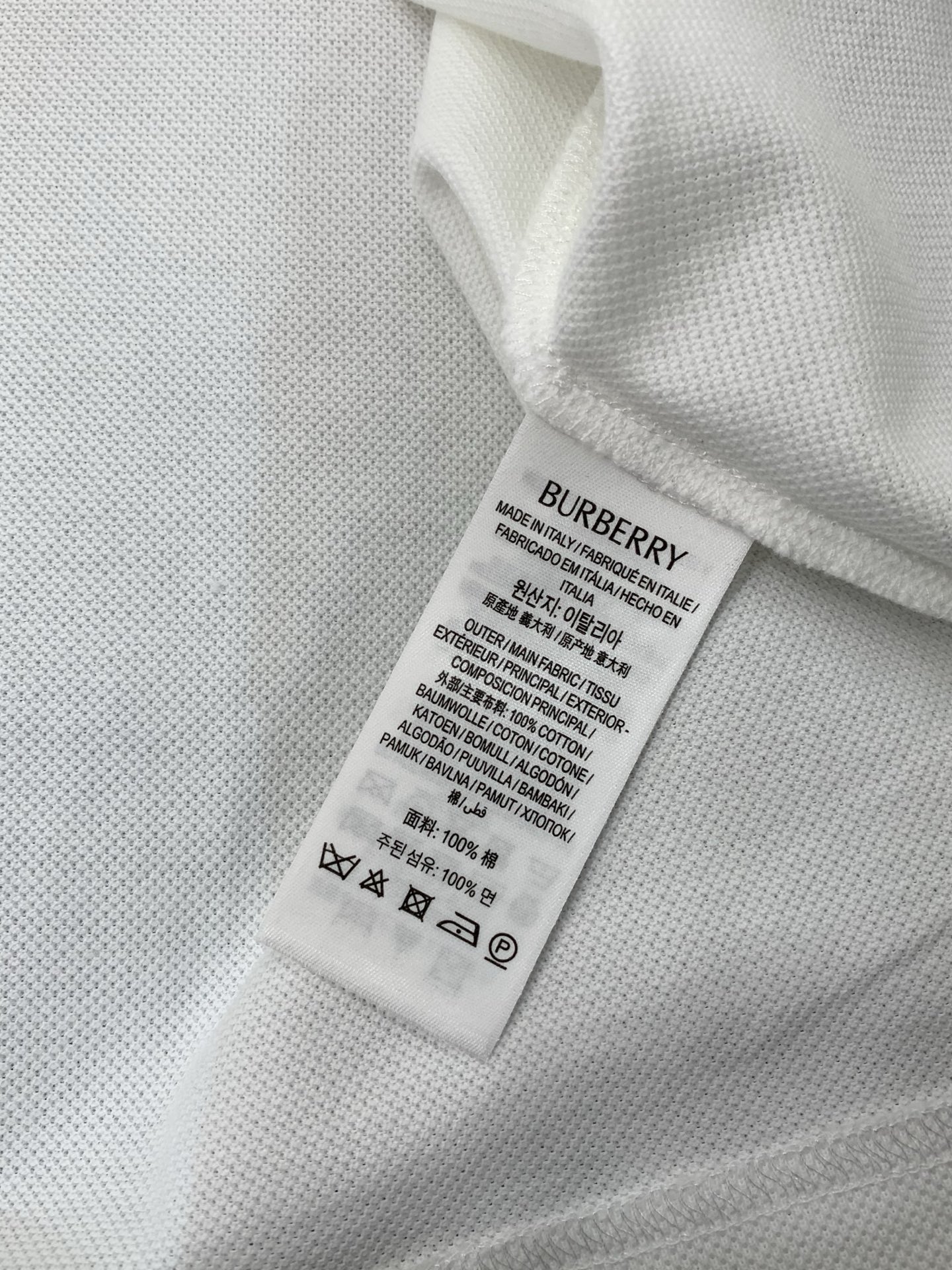，Burberry 巴宝莉，2026夏季最新品，专柜同步有售，原单狠货，时尚休闲翻领短袖T恤，进口原版面