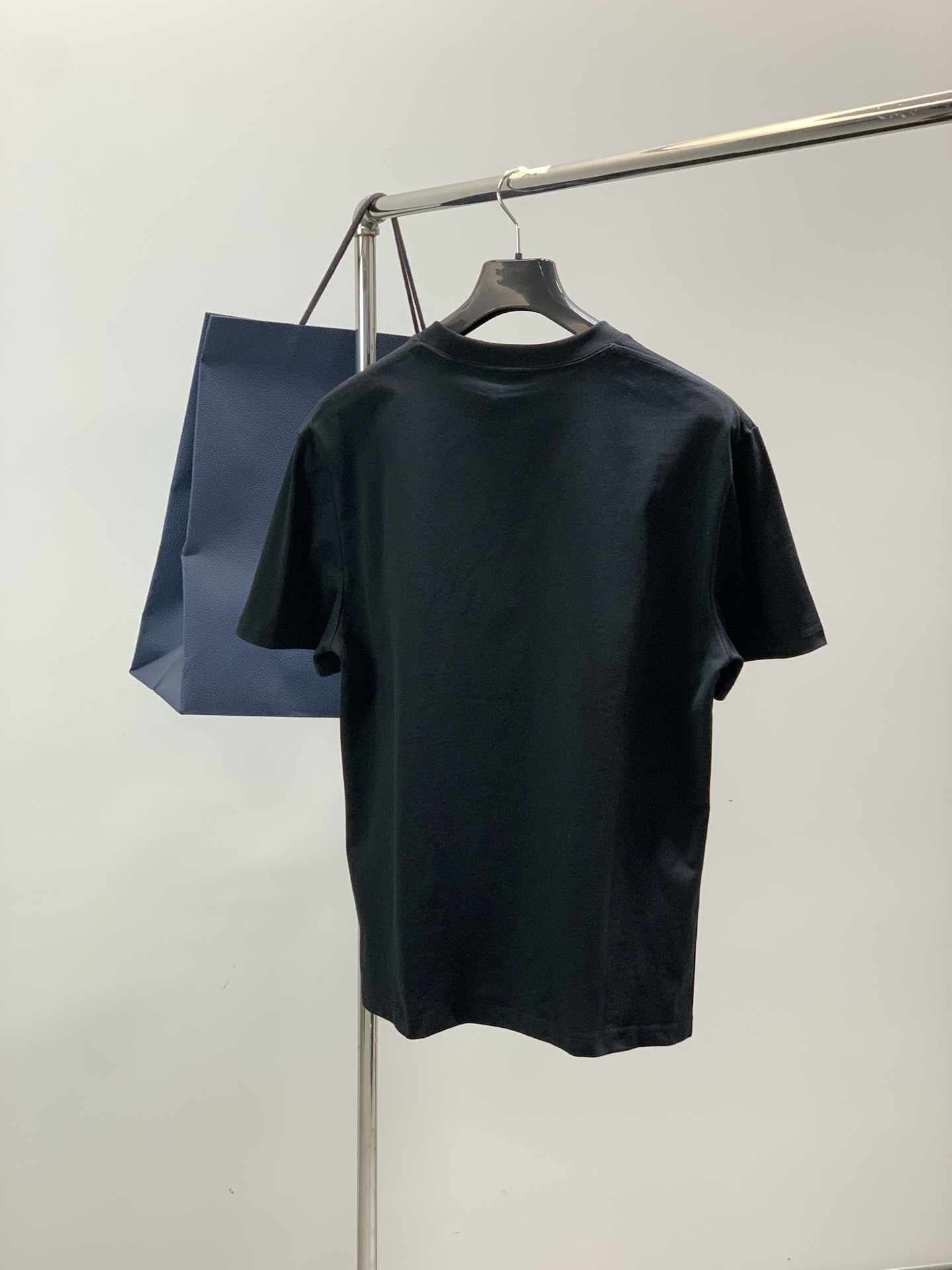 ，Dior 迪奥， 2026夏季新品，专柜同步有售，简约时尚休闲圆领短袖T恤，原版进口面料，舒适透气，顶
