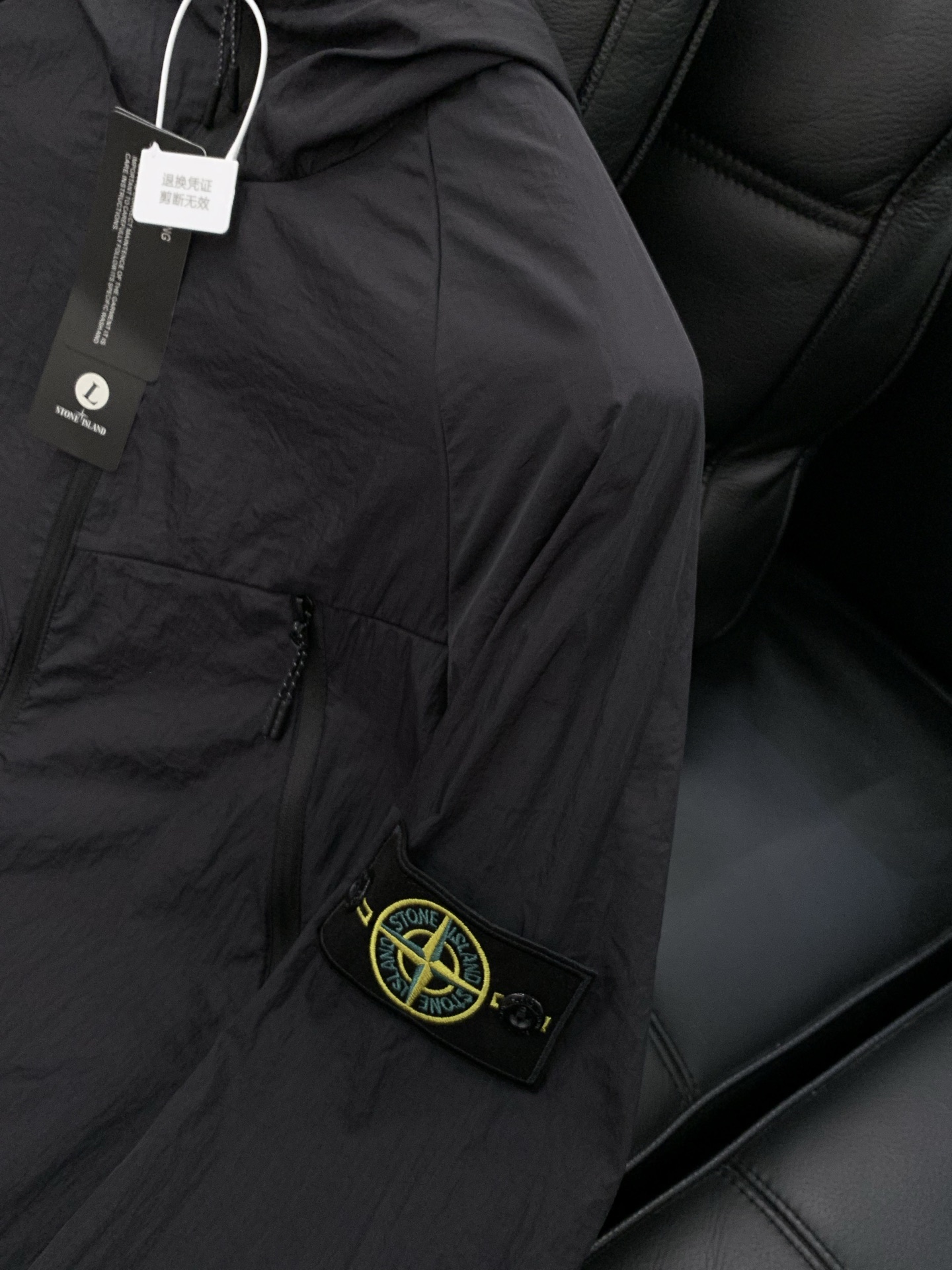 ，Stone Island 石头岛，2026夏季最新款，专柜同步有售，原单狠货，爆款时尚休闲连帽防晒服外