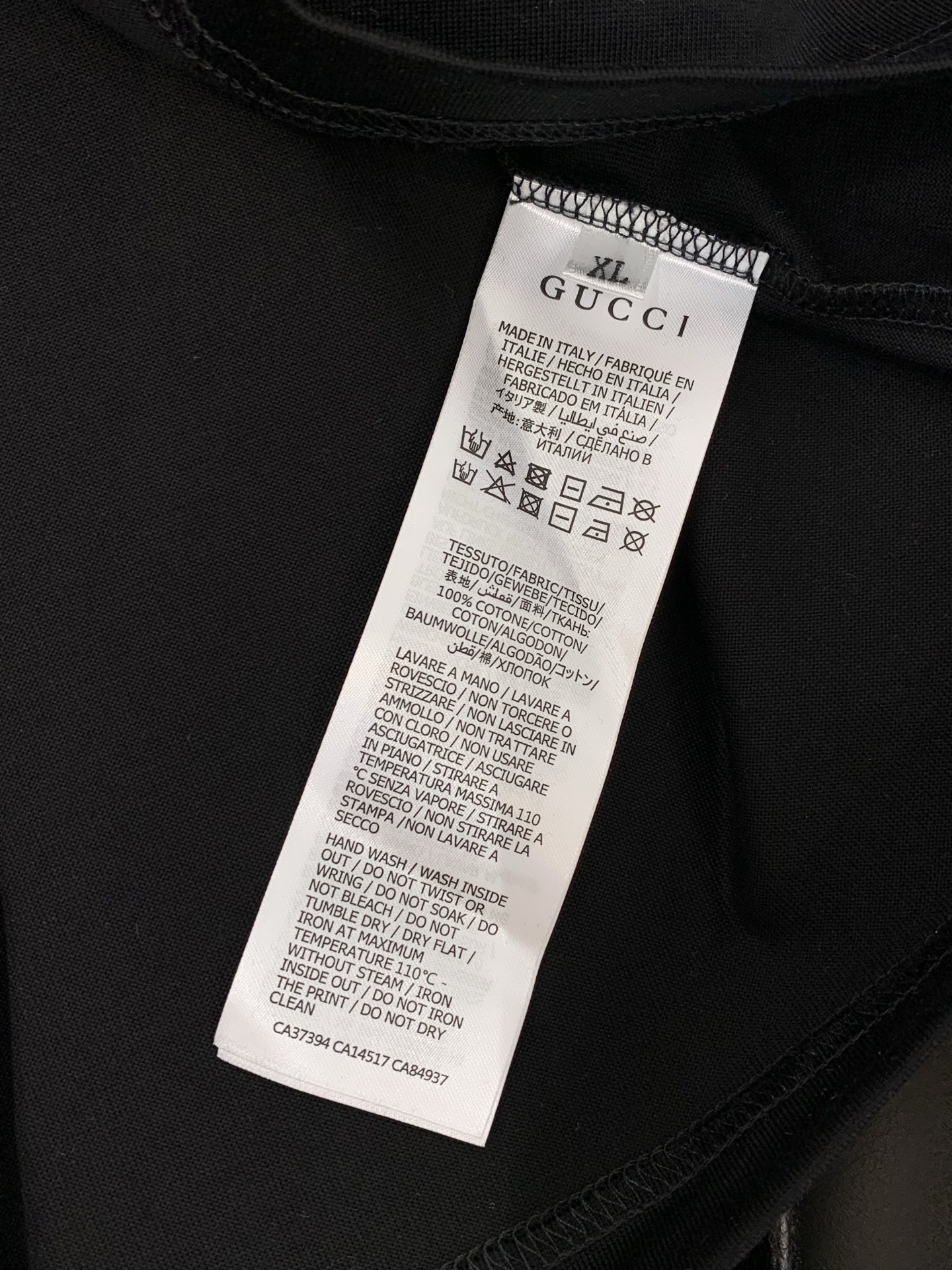 ，Gucci 古驰，2026夏季最新款，专柜同步有售，原单狠货，时尚休闲圆领短袖T恤，上身很有特点！吸睛