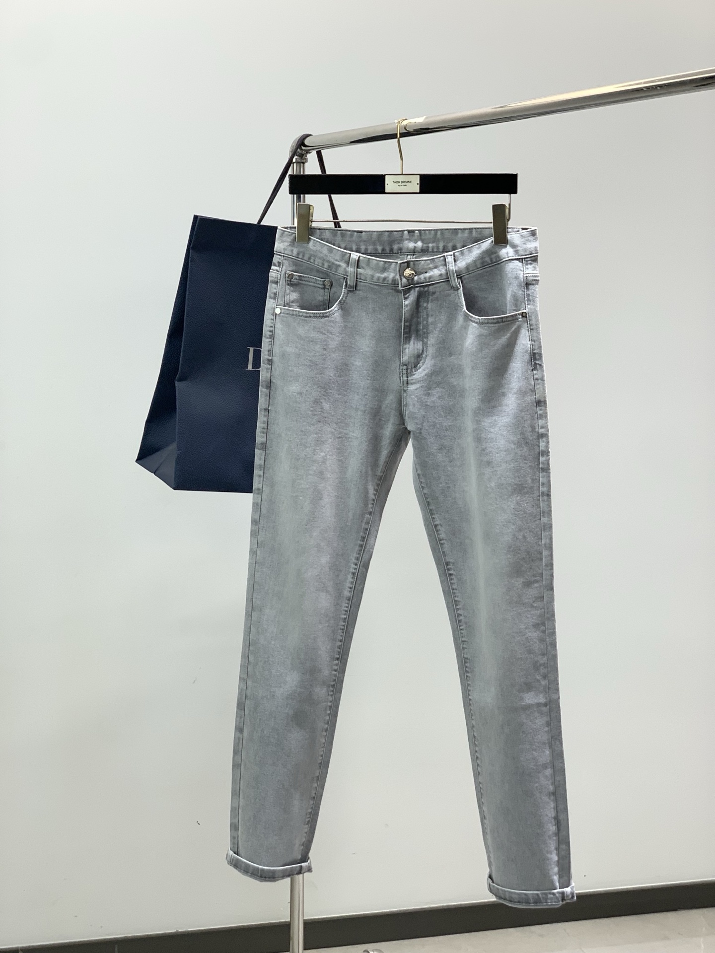 ，Dior 迪奥，2026春季新品，官网专柜同步有售，原单狠货，时尚休闲水洗牛仔裤，超级有范儿的一款牛仔