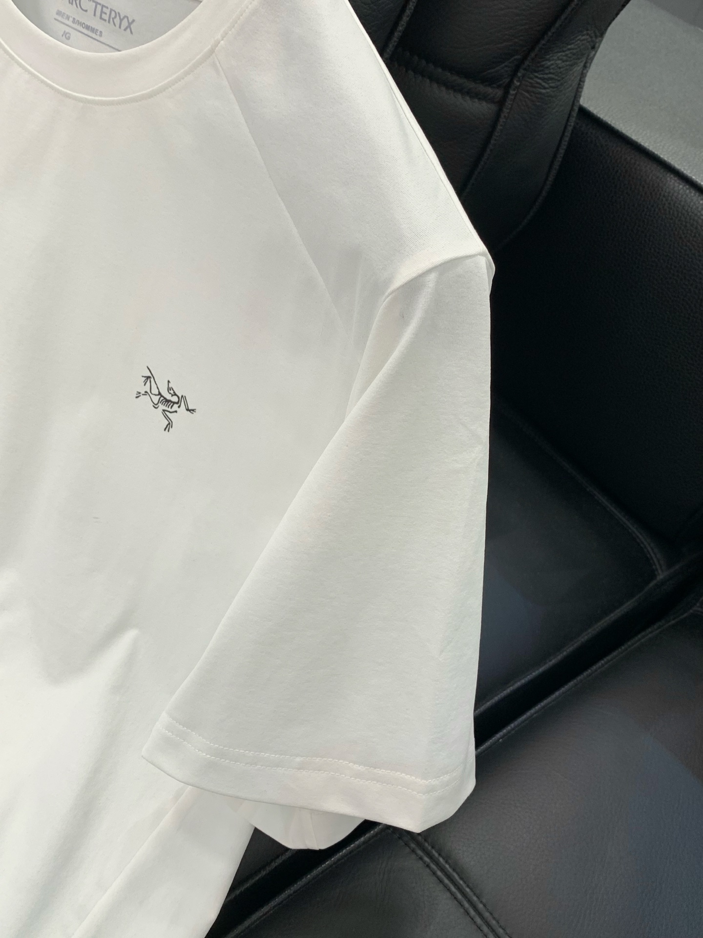 ，ARCTERYX 始祖鸟，2026夏季AW新品，时尚休闲圆领短袖T恤，专柜同步有售，原单狠货，进口原版