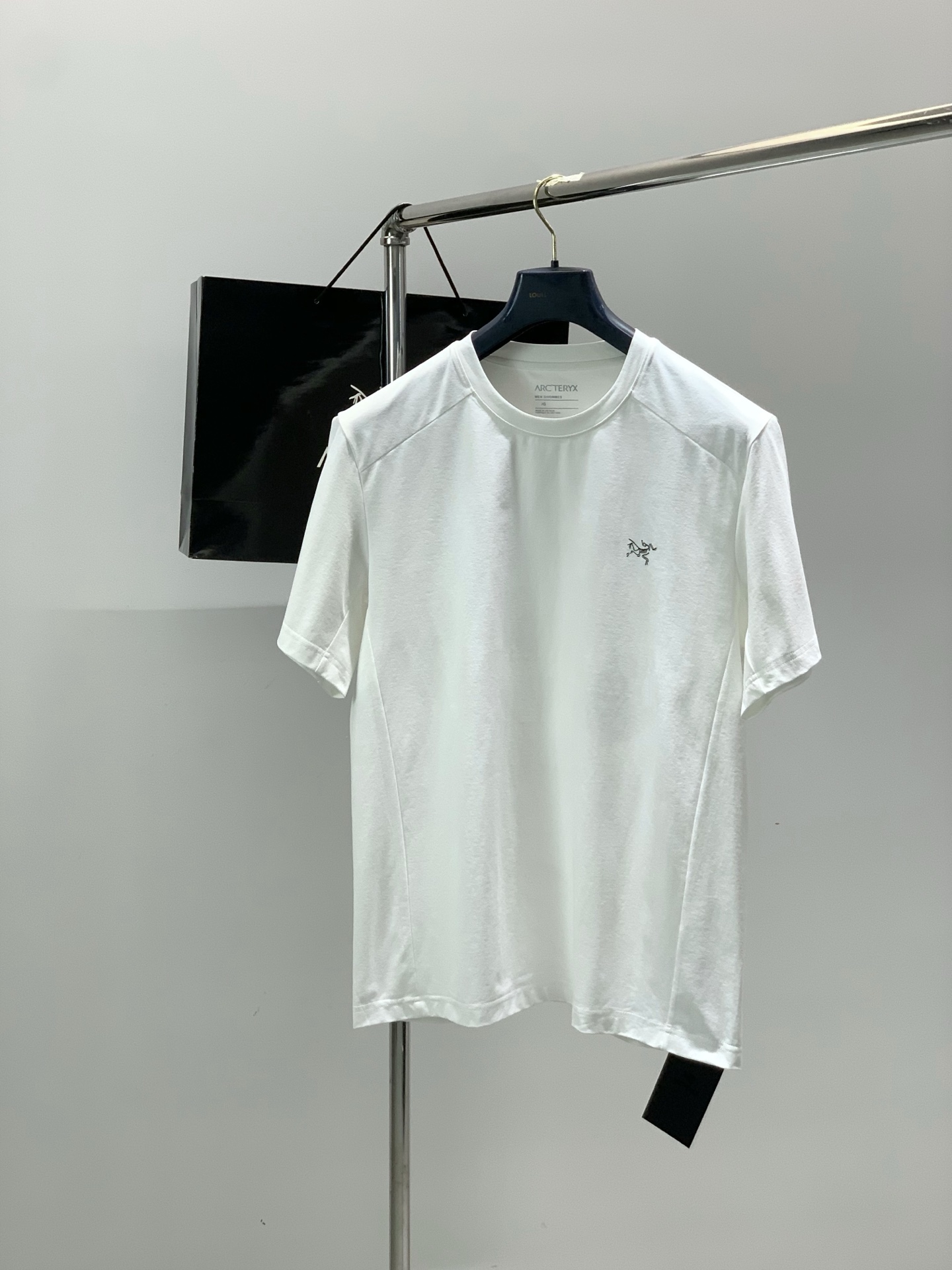 ，ARCTERYX 始祖鸟，2026夏季AW新品，时尚休闲圆领短袖T恤，专柜同步有售，原单狠货，进口原版
