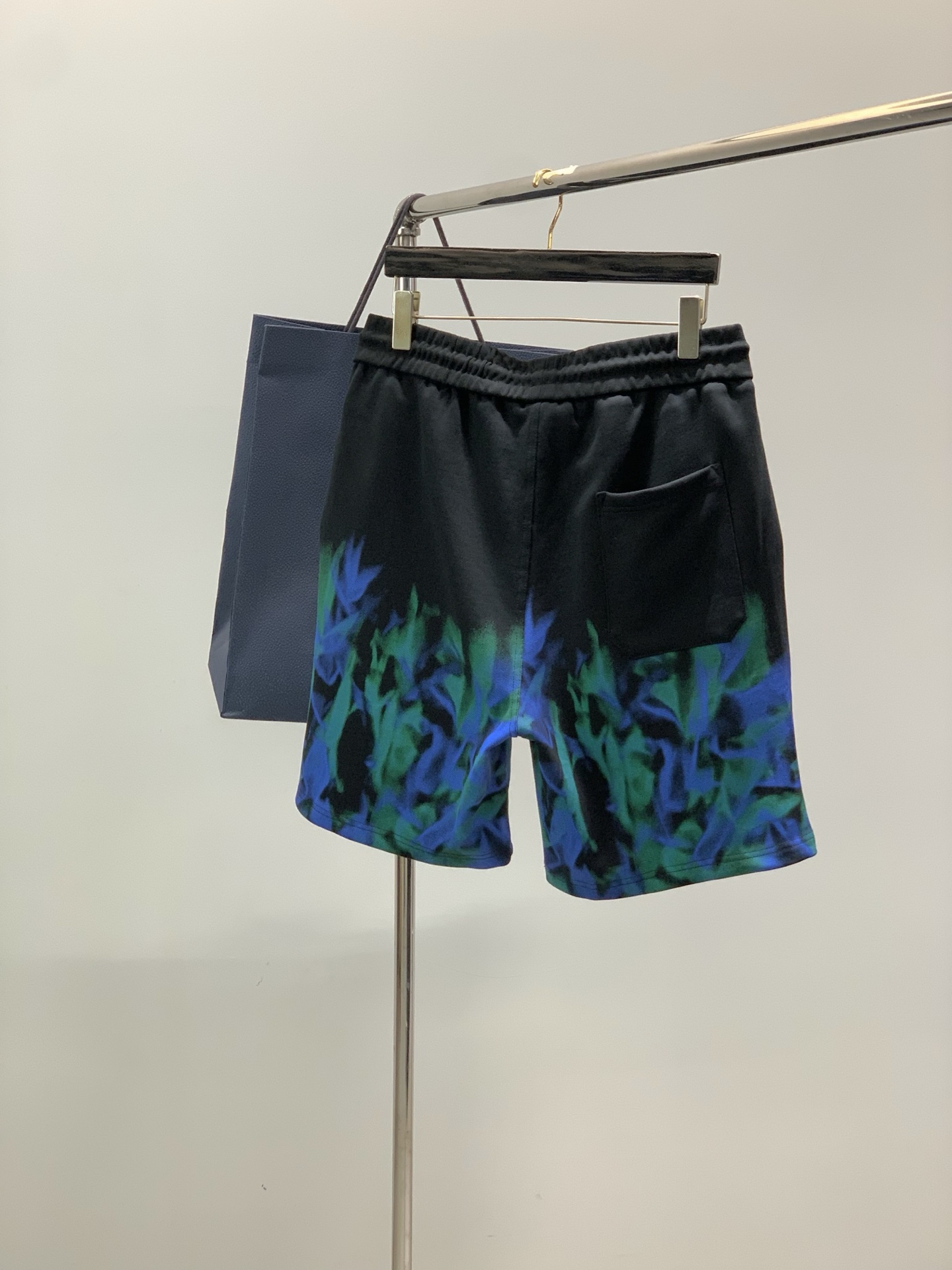 一套，Dior 迪奥， 2026夏季新品，专柜同步有售，简约时尚休闲套装，原版进口面料，舒适透气，顶级刺