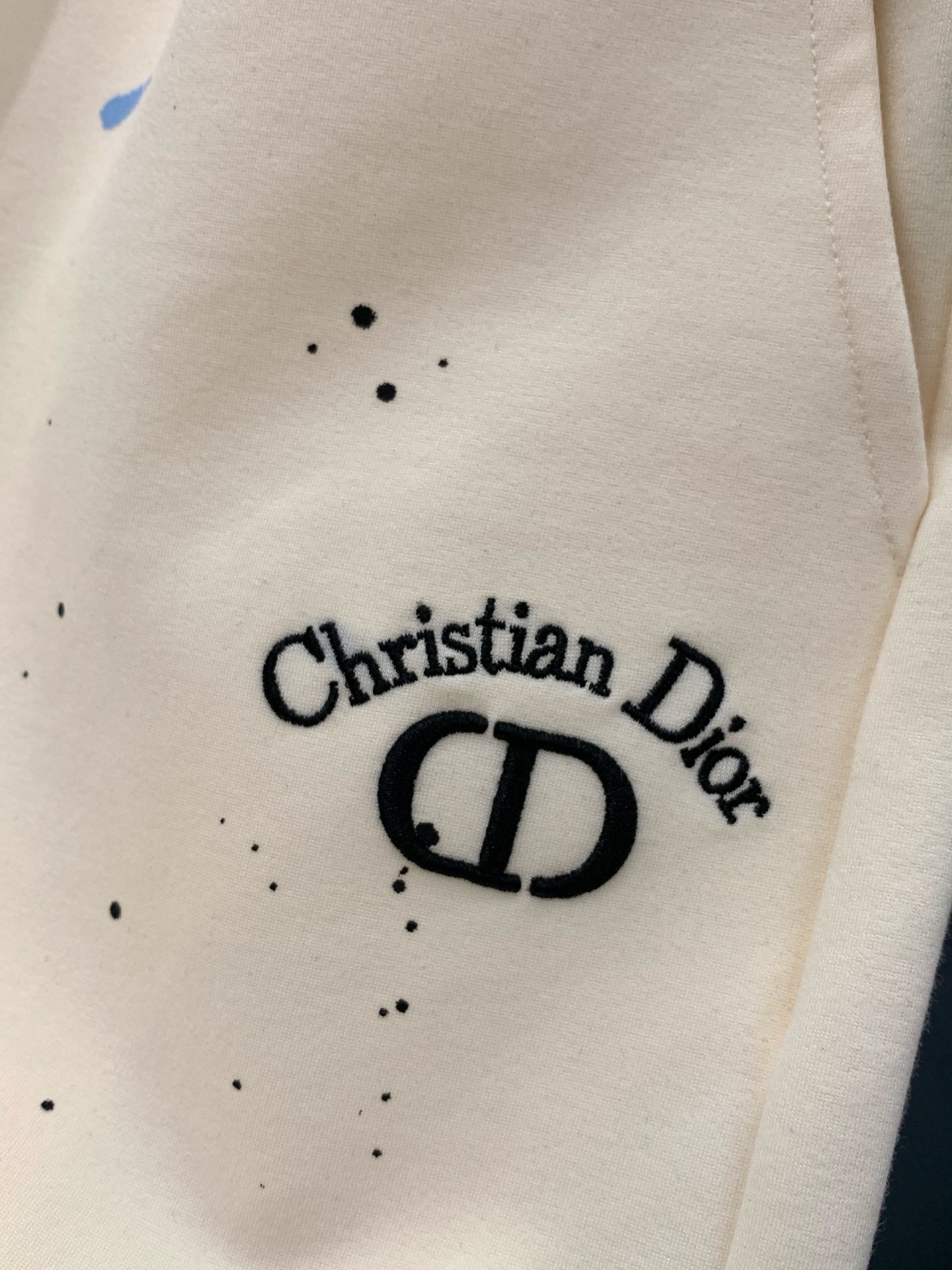，Dior 迪奥， 2026夏季新品，专柜同步有售，简约时尚休闲短裤，原版进口面料，舒适透气，顶级刺绣🪡