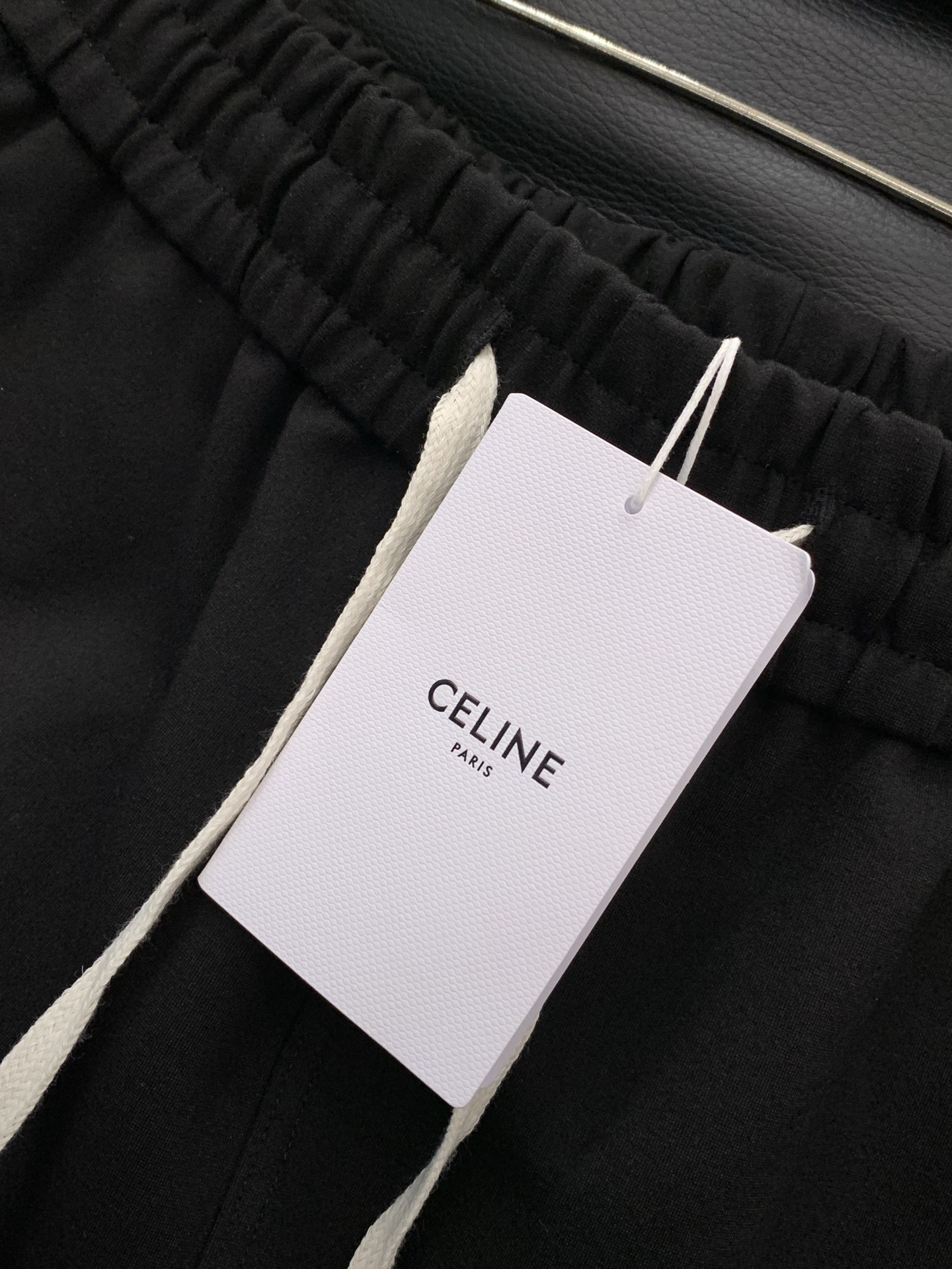 ，Celine 瑟琳，2026夏季新品，专柜同步有售，原单狠货，时尚休闲短裤，采用进口原版面料，顶级刺绣