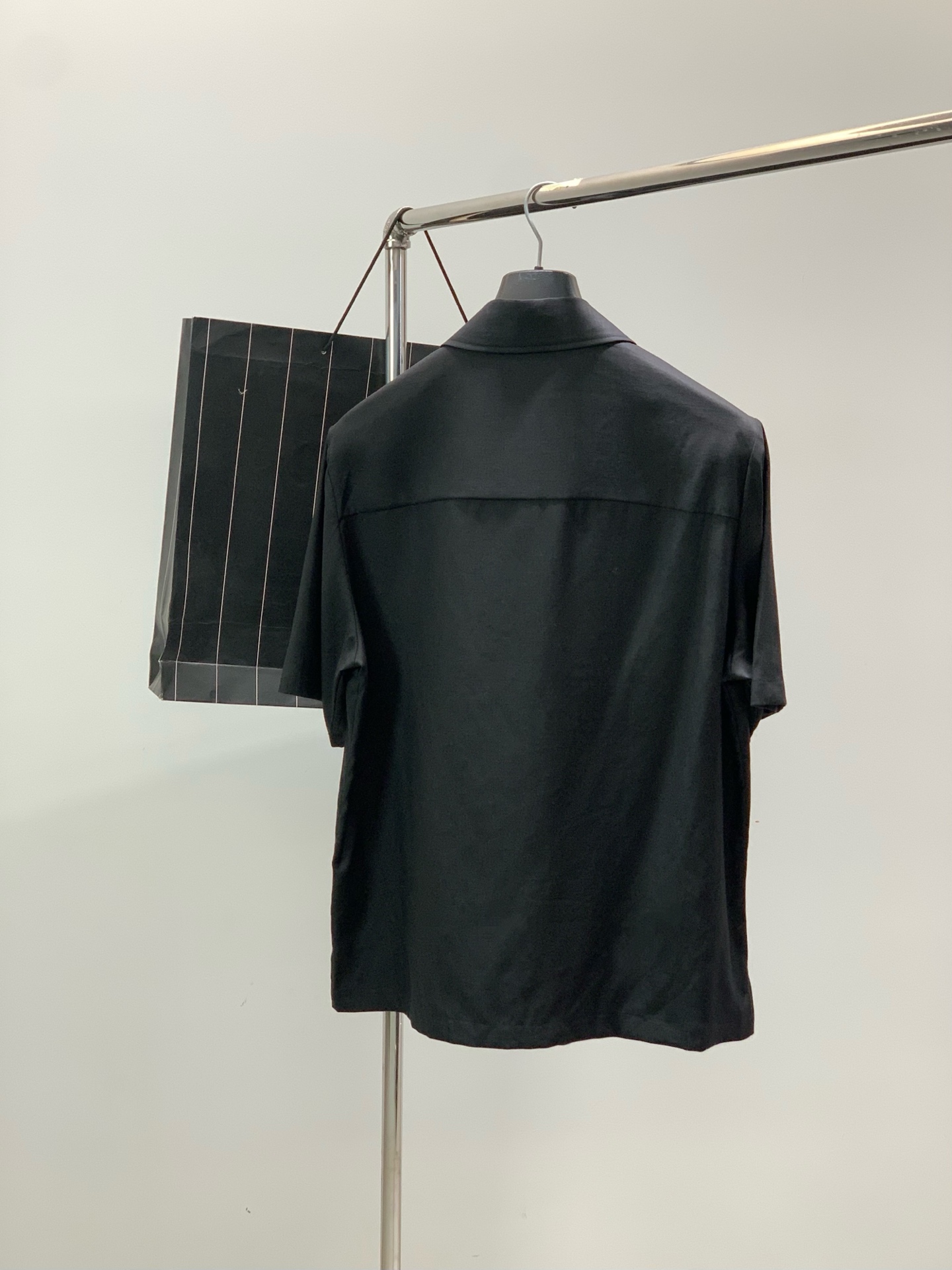 一套，杰尼亚 Zegna，2026夏季最新品，专柜同步有售，原单狠货，时尚休闲套装，采用进口原版棉麻面料