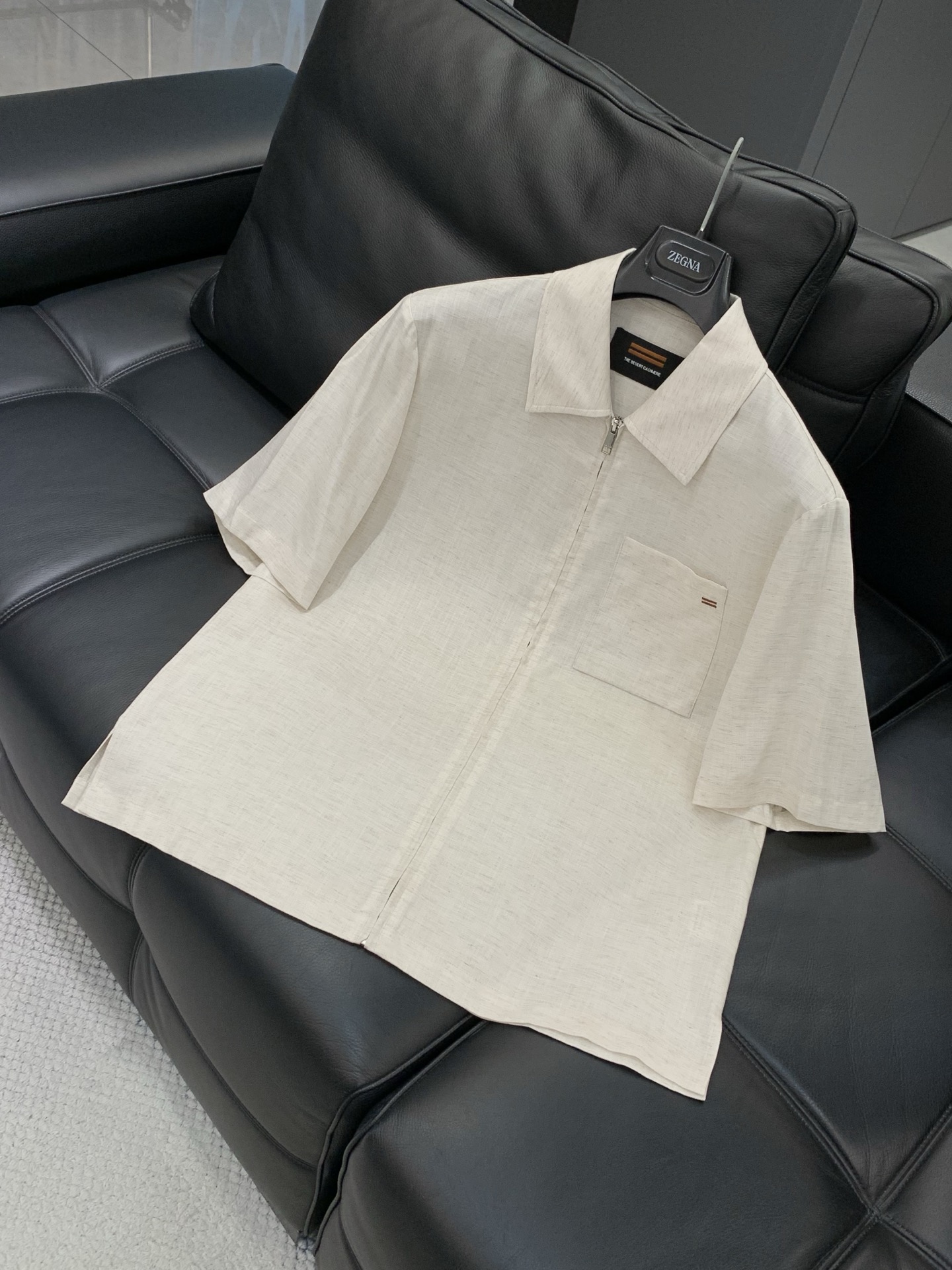 一套，杰尼亚 Zegna，2026夏季最新品，专柜同步有售，原单狠货，时尚休闲套装，采用进口原版棉麻面料