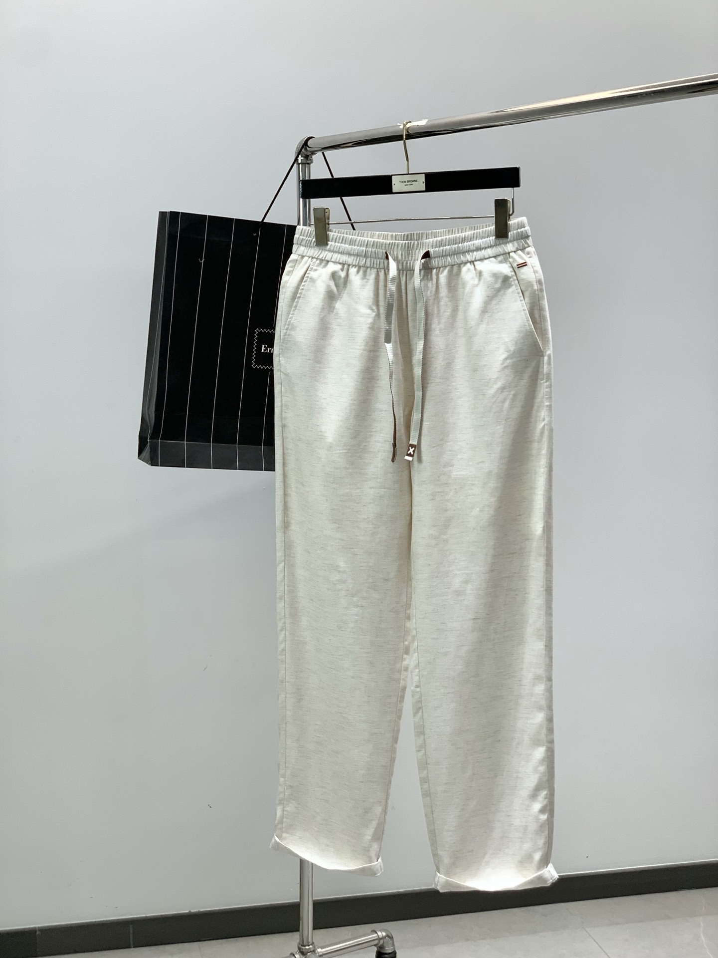 一套，杰尼亚 Zegna，2026夏季最新品，专柜同步有售，原单狠货，时尚休闲套装，采用进口原版棉麻面料