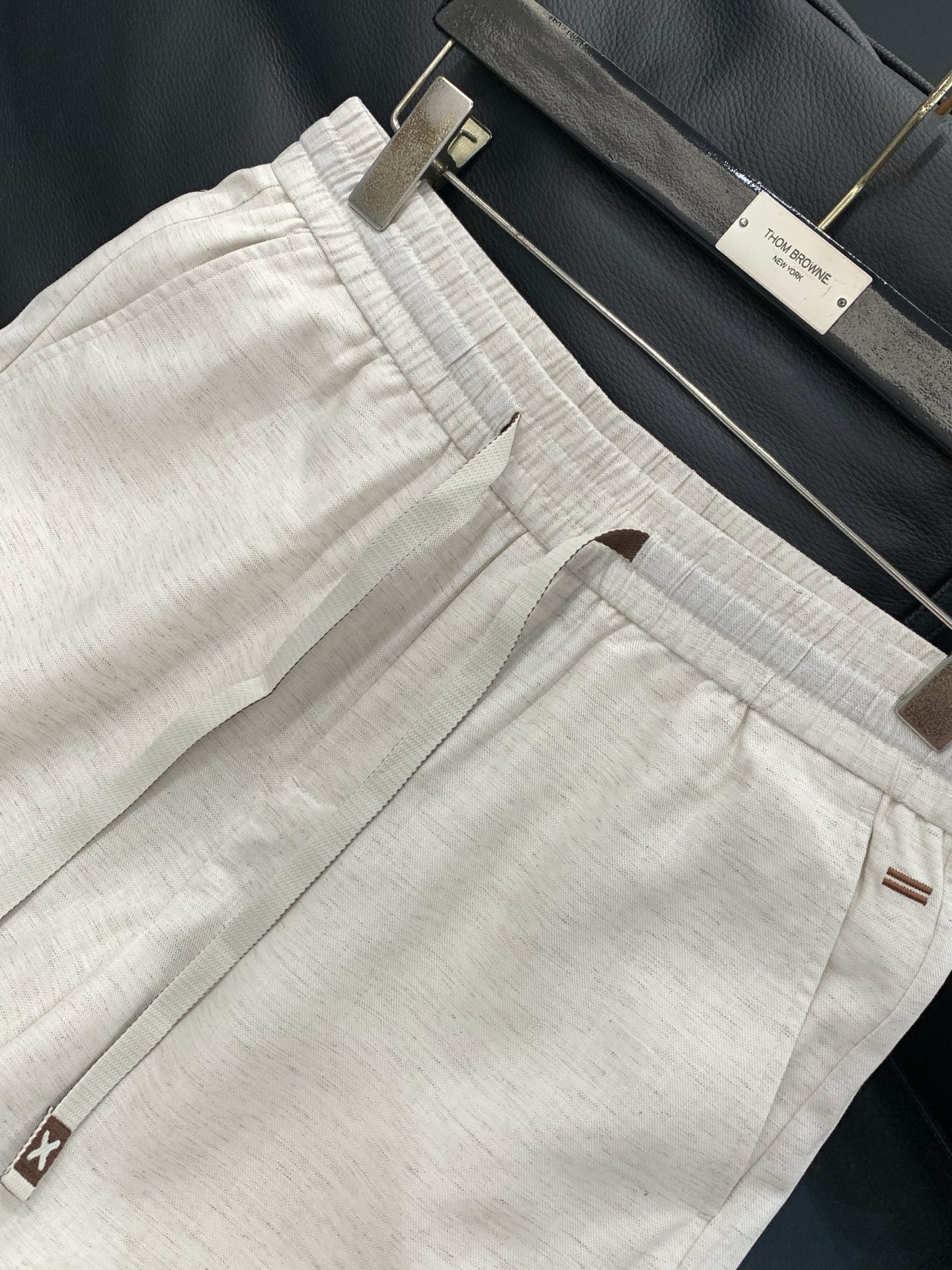 一套，杰尼亚 Zegna，2026夏季最新品，专柜同步有售，原单狠货，时尚休闲套装，采用进口原版棉麻面料