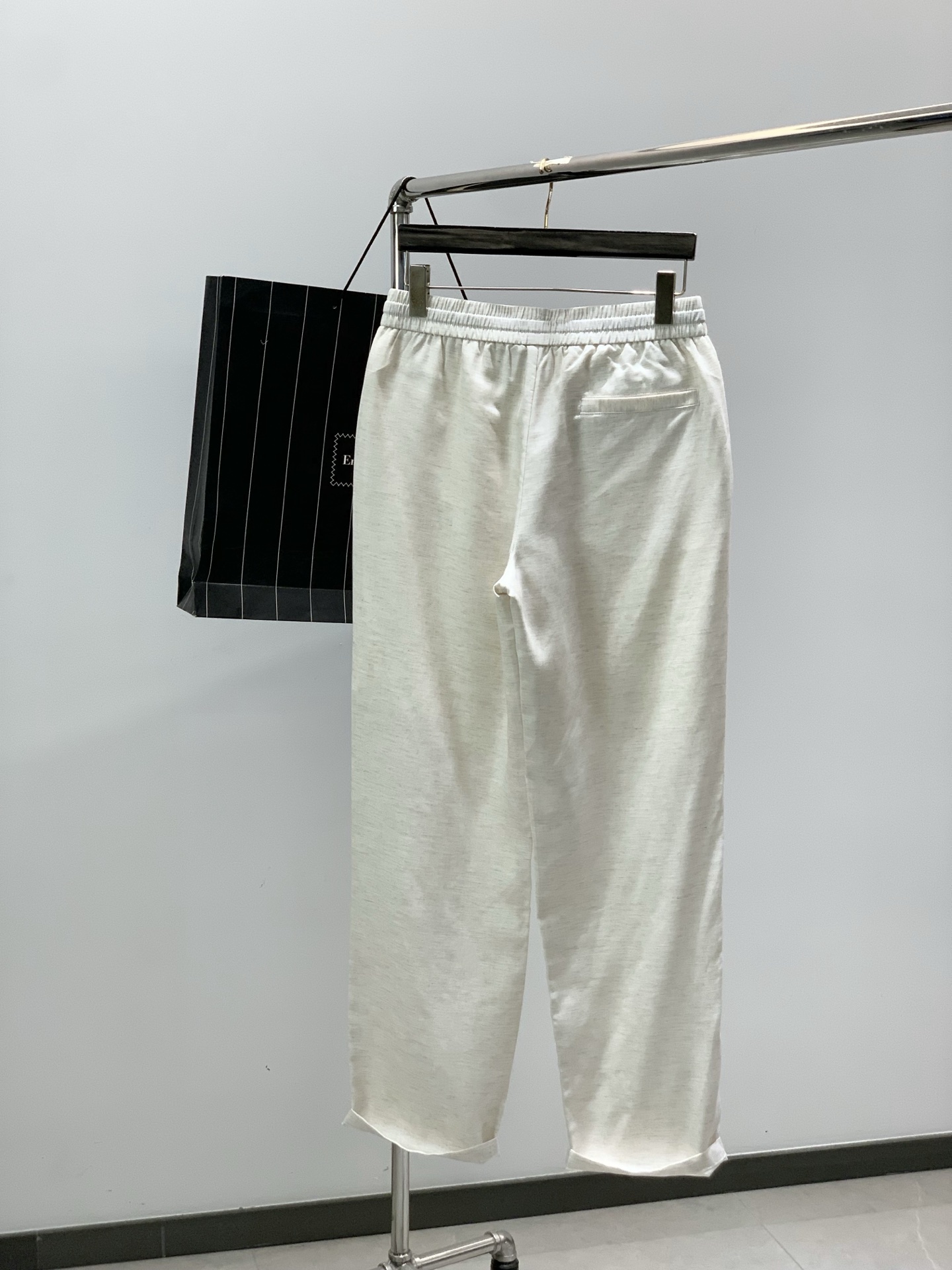 一套，杰尼亚 Zegna，2026夏季最新品，专柜同步有售，原单狠货，时尚休闲套装，采用进口原版棉麻面料