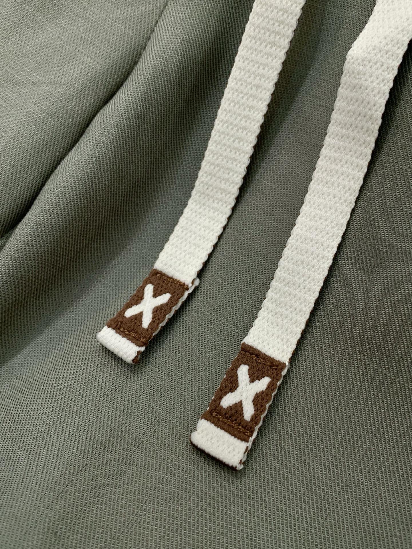 一套，杰尼亚 Zegna，2026夏季最新品，专柜同步有售，原单狠货，时尚休闲套装，采用进口原版棉麻面料