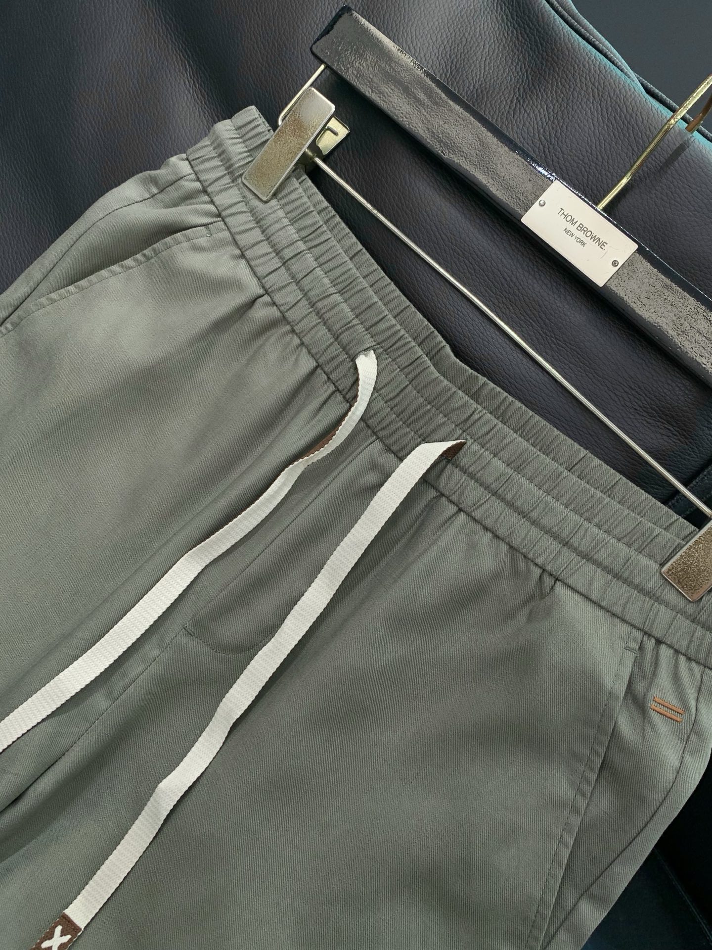 一套，杰尼亚 Zegna，2026夏季最新品，专柜同步有售，原单狠货，时尚休闲套装，采用进口原版棉麻面料
