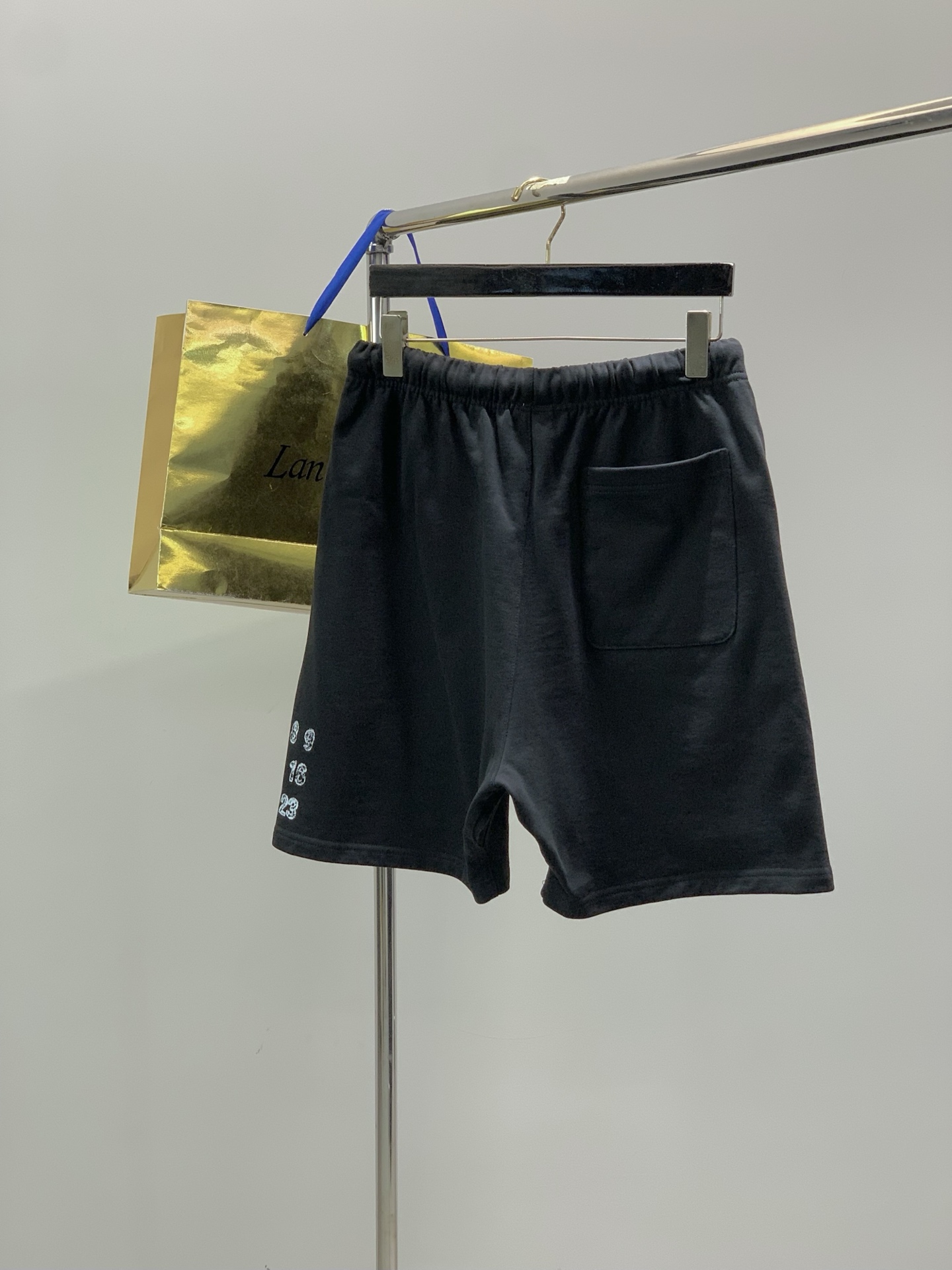 Maison Margiela马吉拉，2026夏季最新品，时尚休闲短裤，专柜同步有售，原单狠货，采用进口