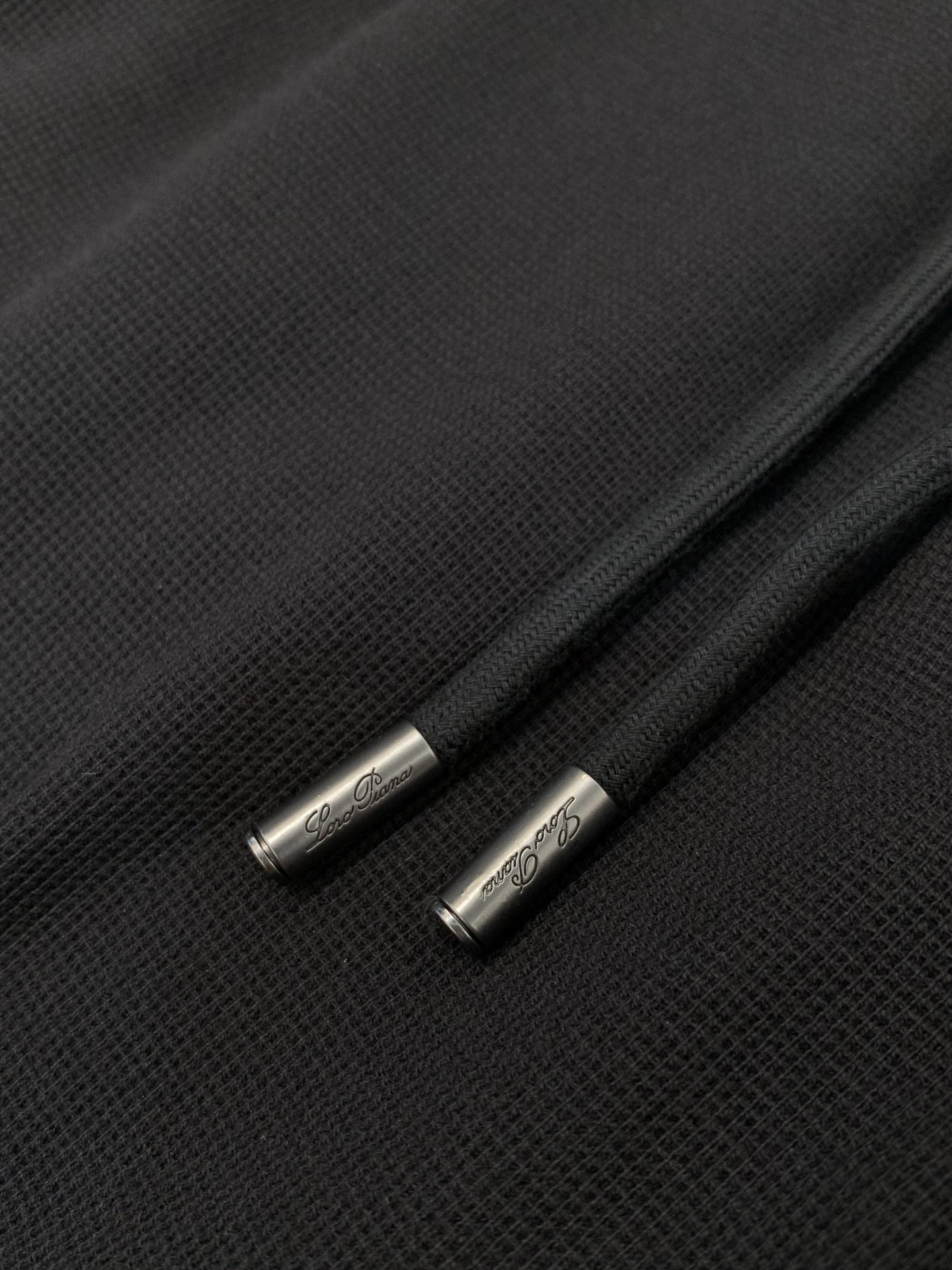 一套，Loro piana(Loro Piana )，2026夏季最新品，专柜同步有售，原单狠货，时尚休