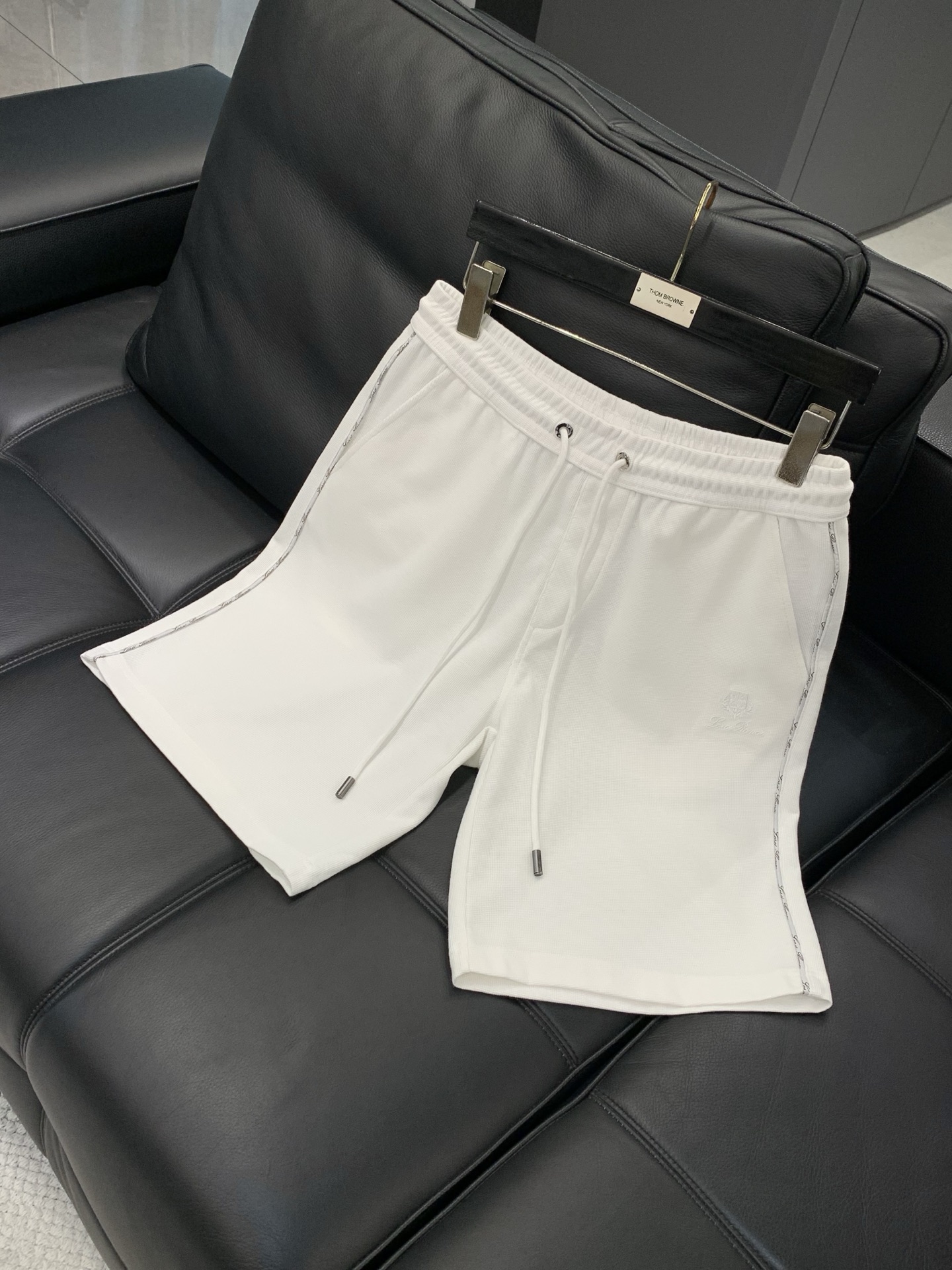一套，Loro piana(Loro Piana )，2026夏季最新品，专柜同步有售，原单狠货，时尚休