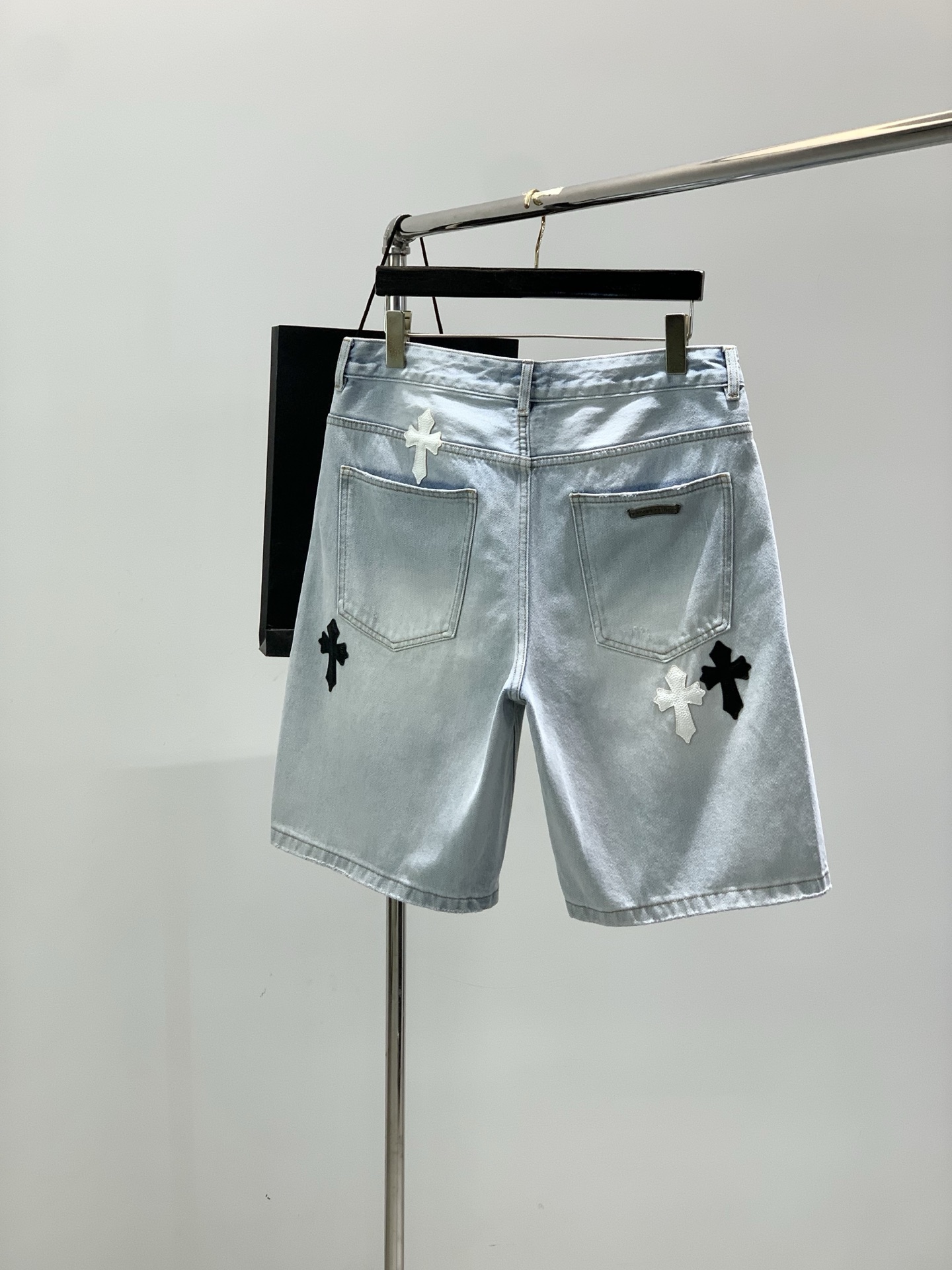 Chrome Hearts 克罗心牛仔短裤 牛仔短裤 ，男女同款式材质 牛仔布 尺码M-2XL
