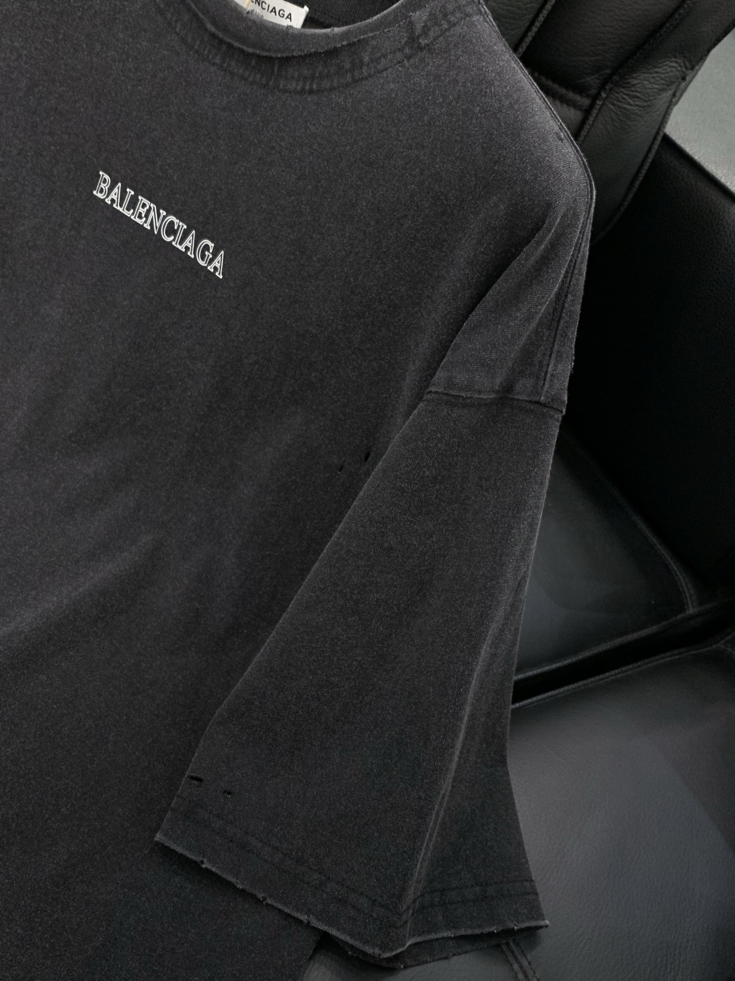 Balenciaga 巴黎世家，2026夏季最新款，专柜同步有售，原单狠货，爆款时尚休闲圆领短袖T恤，进