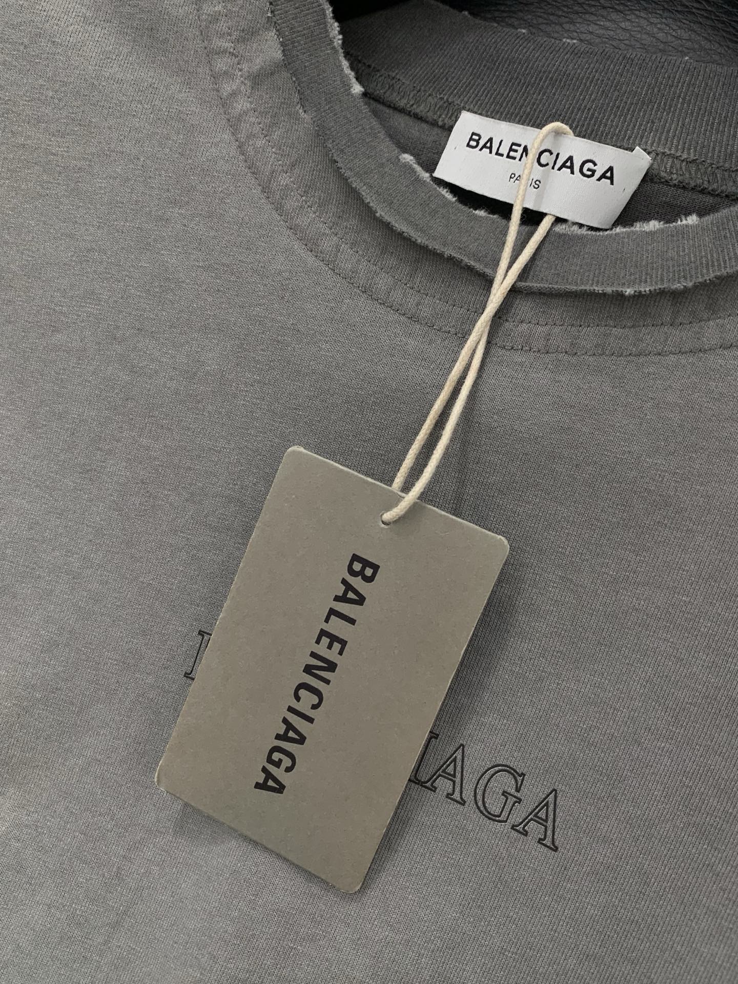 Balenciaga 巴黎世家，2026夏季最新款，专柜同步有售，原单狠货，爆款时尚休闲圆领短袖T恤，进