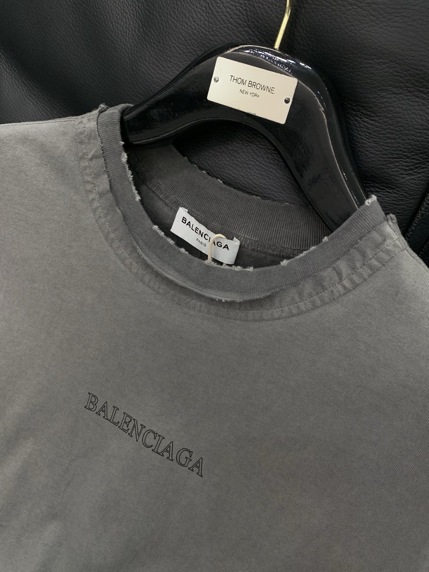Balenciaga 巴黎世家，2026夏季最新款，专柜同步有售，原单狠货，爆款时尚休闲圆领短袖T恤，进