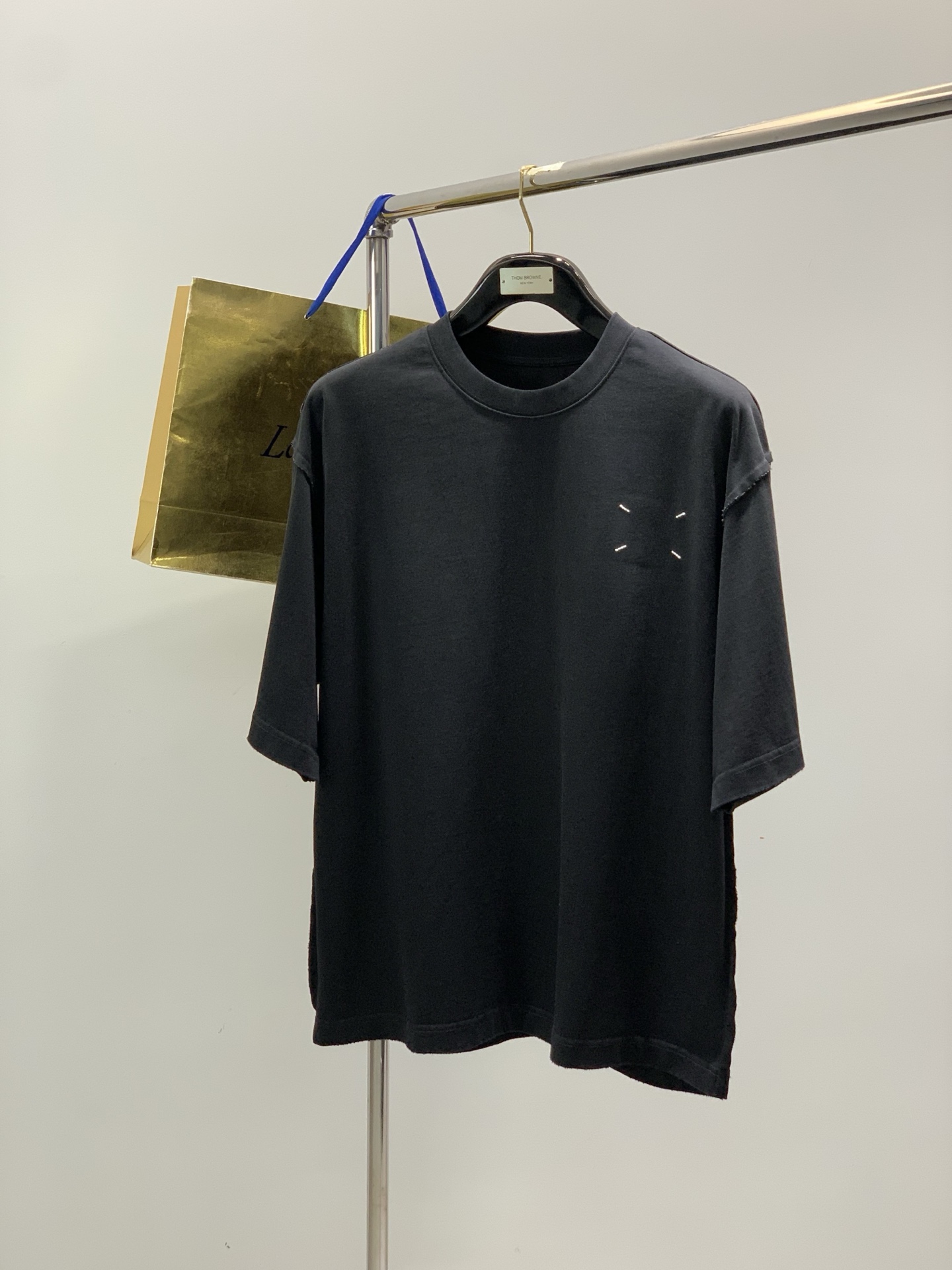 Maison Margiela马吉拉，2026夏季最新品，专柜同步有售，原单狠货，时尚休闲圆领短袖T恤，