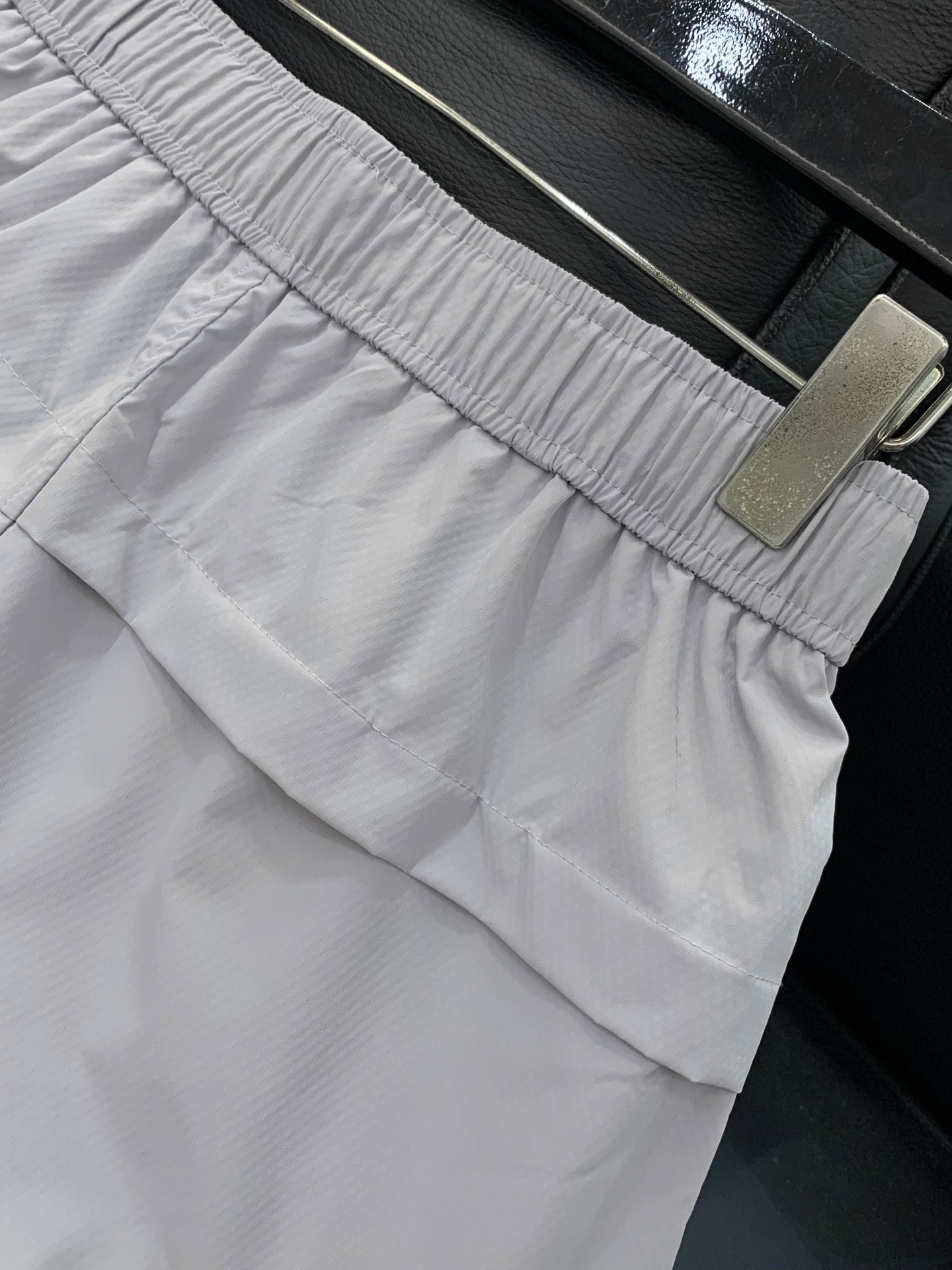 Balenciaga 巴黎世家，2026夏季最新品，专柜同步有售，原单狠货，时尚休闲短裤，进口原版面料，