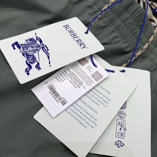 Burberry 巴宝莉,2026夏季最新品,专柜同步有售,原单狠货,时尚休闲短裤,进口原版面料,上身舒 Burberry 巴宝莉,2026夏季最新品,专柜同步有售,原单狠货,时尚休闲短裤,进口原版面料,上身舒