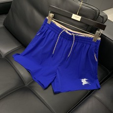 Burberry 巴宝莉,2026夏季最新品,专柜同步有售,原单狠货,时尚休闲短裤,进口原版面料,上身舒 Burberry 巴宝莉,2026夏季最新品,专柜同步有售,原单狠货,时尚休闲短裤,进口原版面料,上身舒
