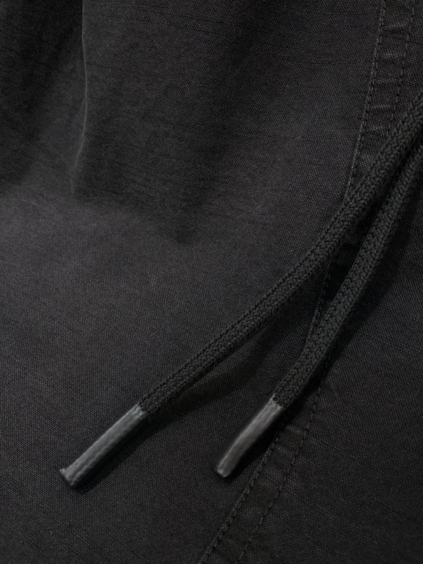 Balenciaga 巴黎世家，2026夏季最新品，专柜同步有售，原单狠货，时尚休闲短裤，进口原版面料，